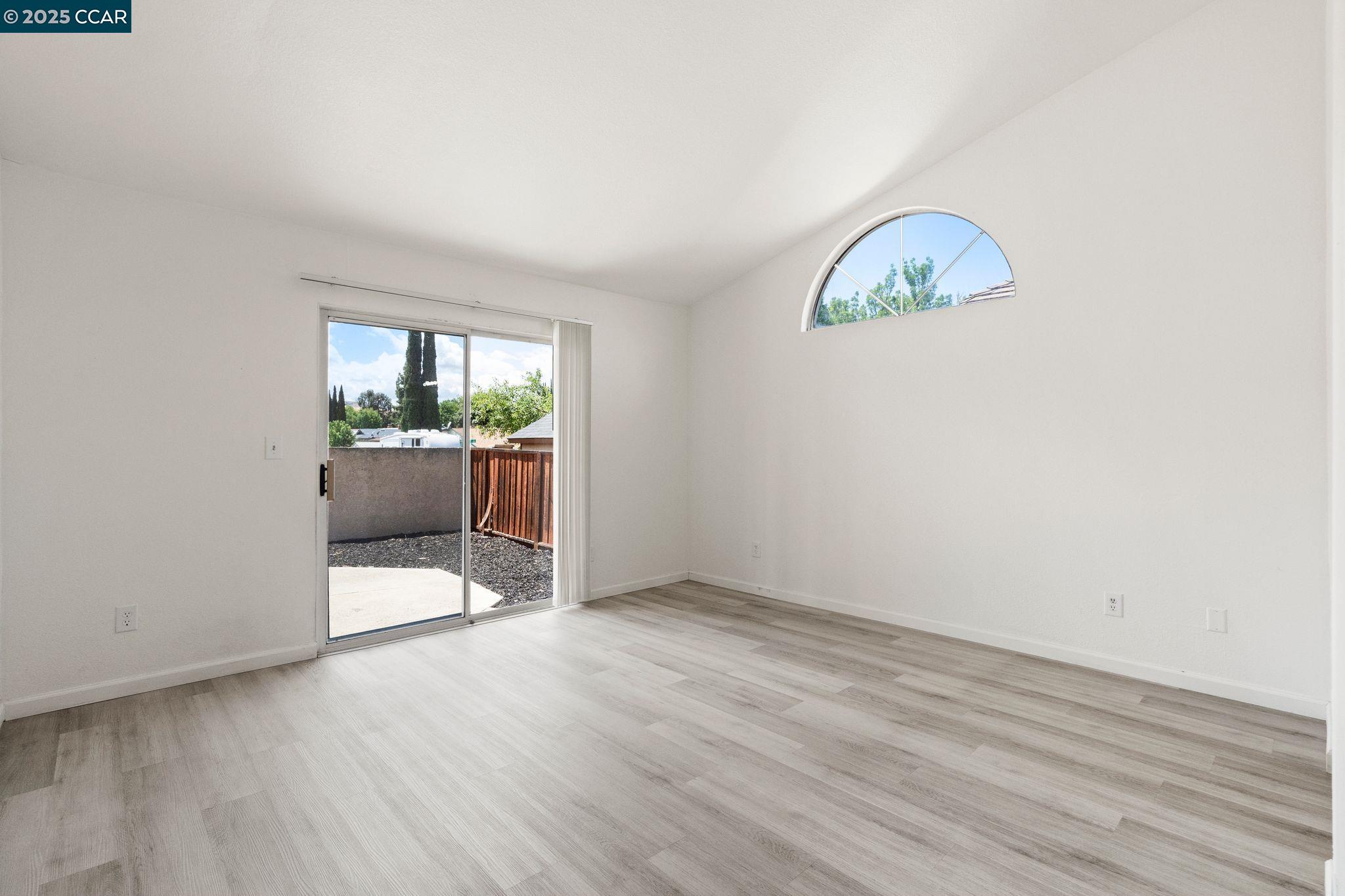 Detail Gallery Image 20 of 30 For 1929 Johnson Dr, Antioch,  CA 94509 - 3 Beds | 2 Baths