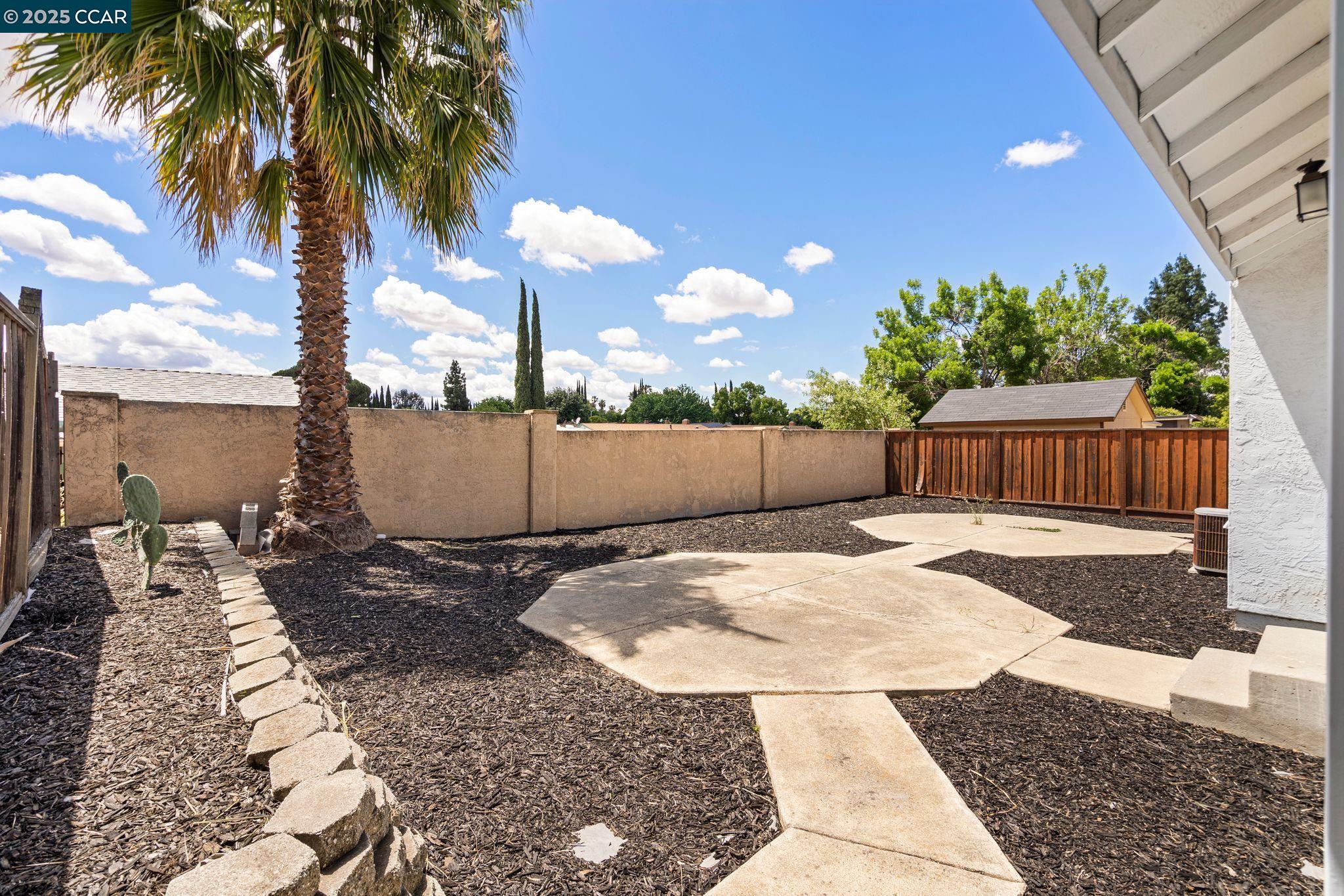 Detail Gallery Image 26 of 30 For 1929 Johnson Dr, Antioch,  CA 94509 - 3 Beds | 2 Baths