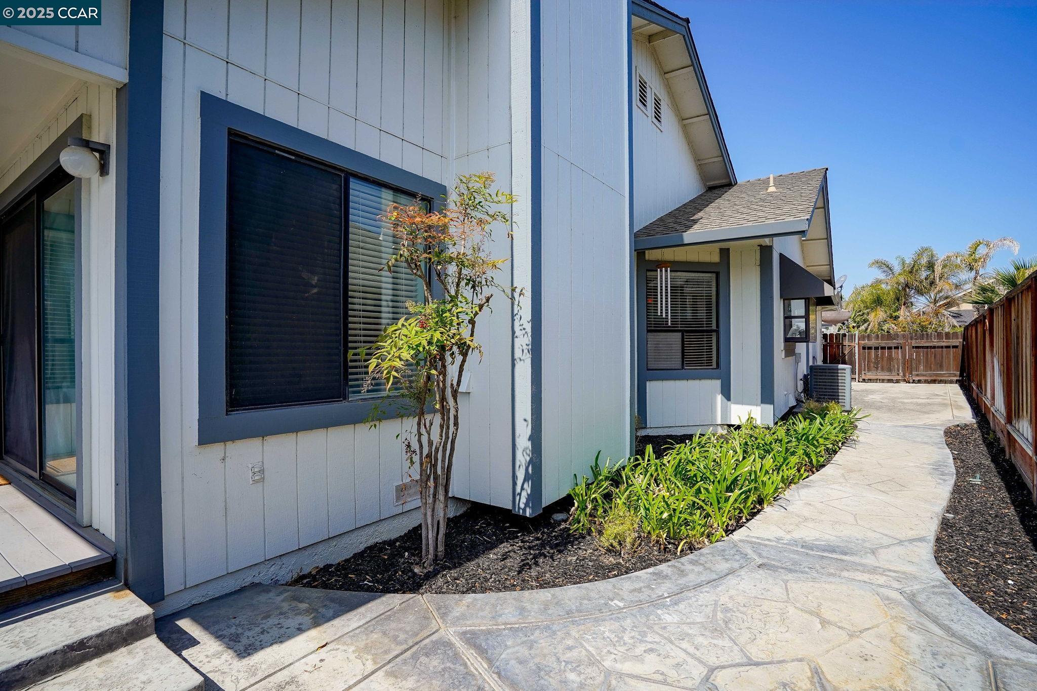 Detail Gallery Image 33 of 41 For 1984 Seal Way, Discovery Bay,  CA 94505 - 3 Beds | 2 Baths
