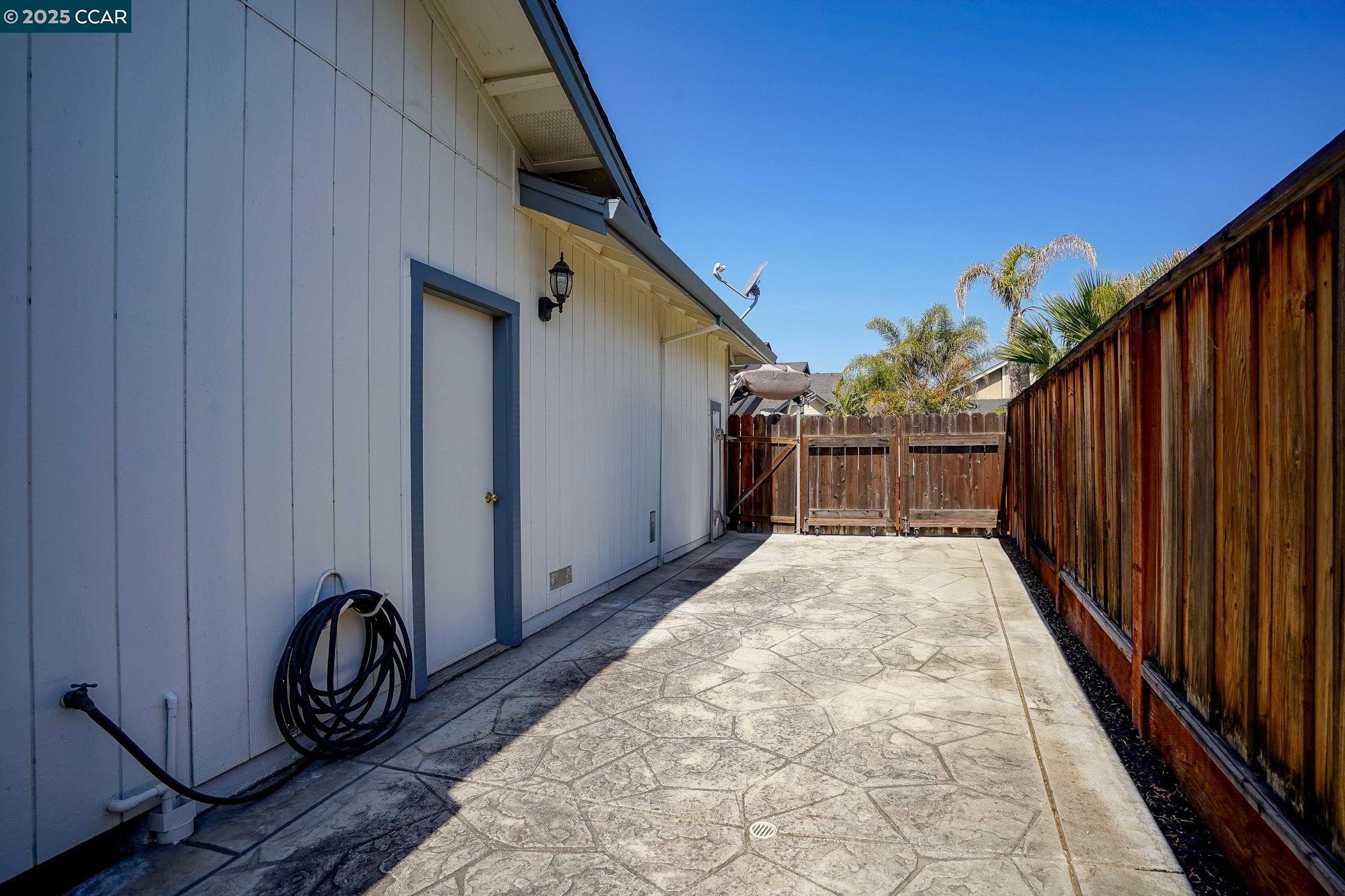 Detail Gallery Image 34 of 41 For 1984 Seal Way, Discovery Bay,  CA 94505 - 3 Beds | 2 Baths