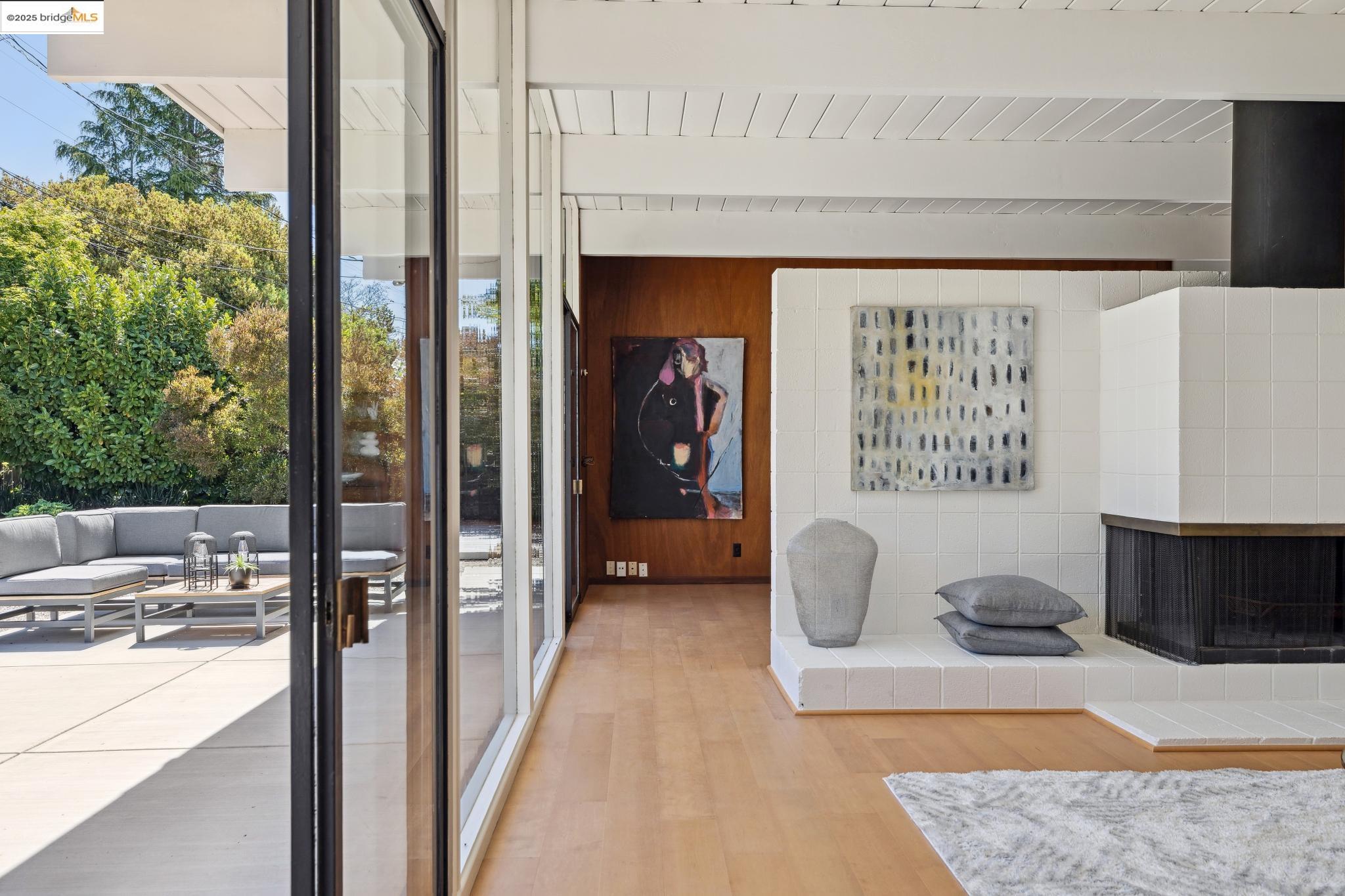 Detail Gallery Image 12 of 48 For 2682 San Antonio Dr, Walnut Creek,  CA 94598 - 3 Beds | 2 Baths