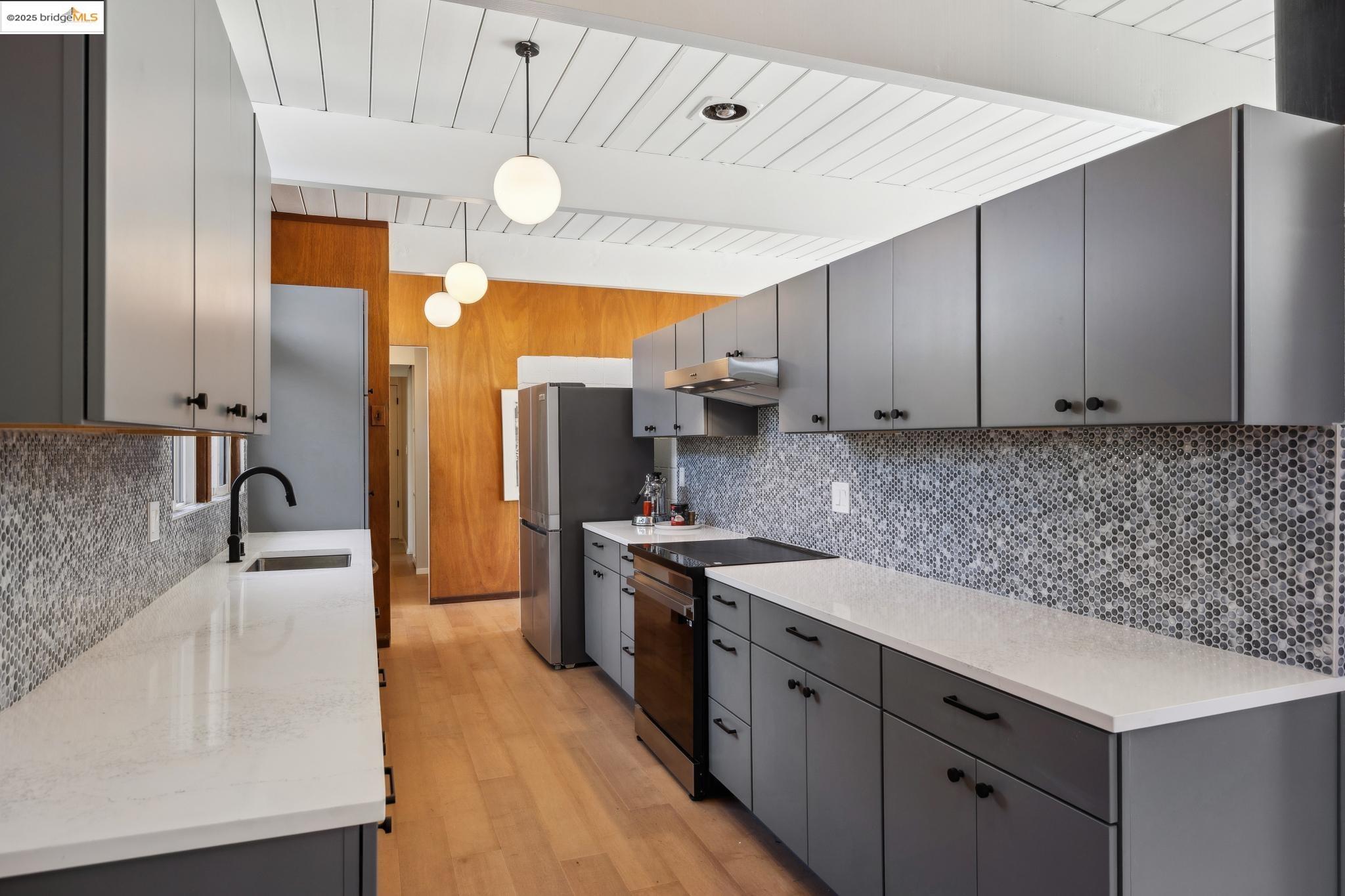 Detail Gallery Image 28 of 48 For 2682 San Antonio Dr, Walnut Creek,  CA 94598 - 3 Beds | 2 Baths
