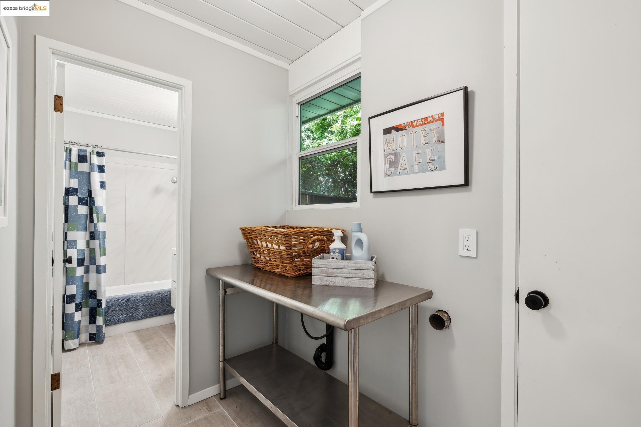 Detail Gallery Image 46 of 48 For 2682 San Antonio Dr, Walnut Creek,  CA 94598 - 3 Beds | 2 Baths