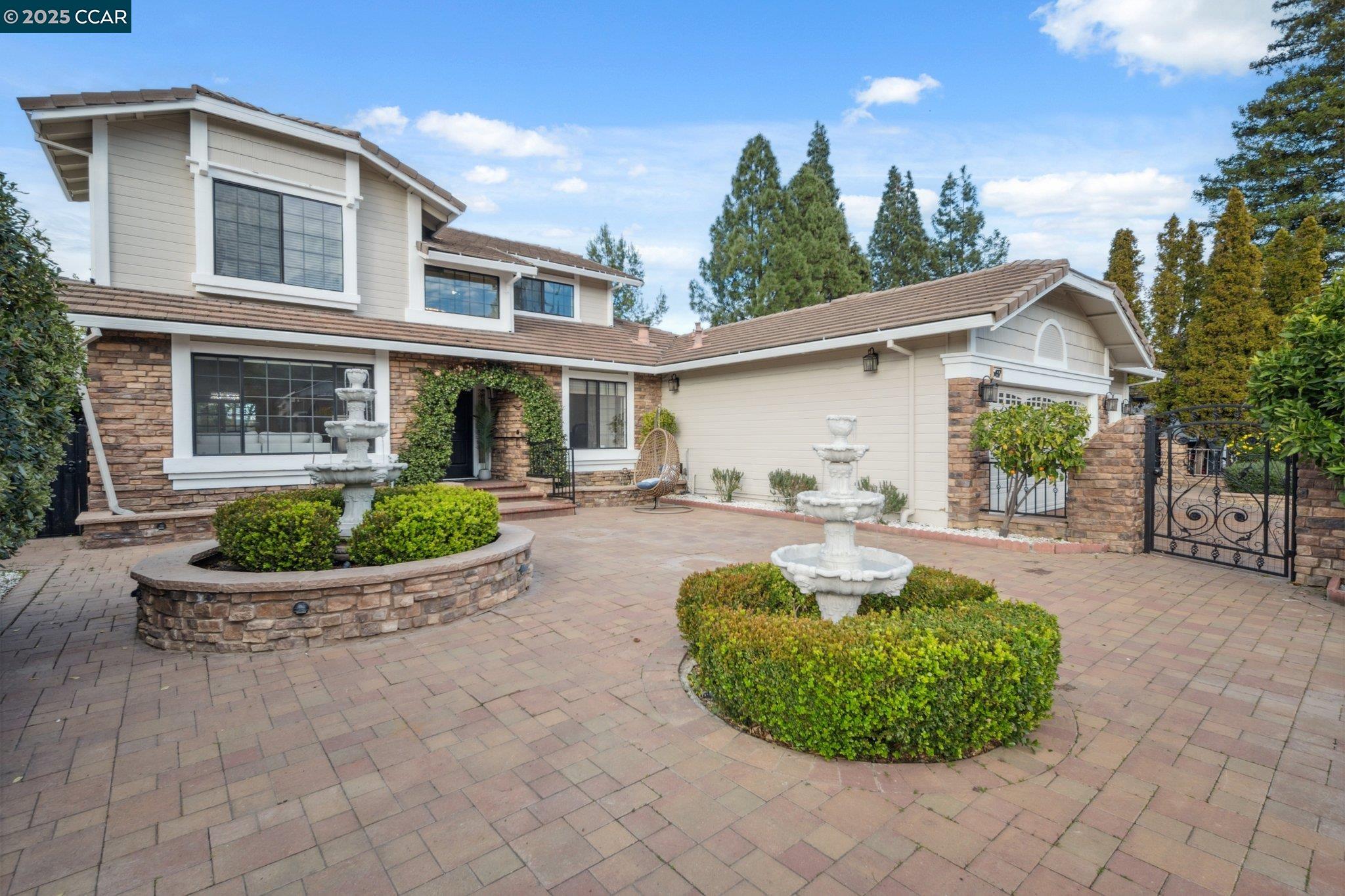 Detail Gallery Image 3 of 52 For 5497 Silver Sage Ct, Concord,  CA 94521 - 4 Beds | 3 Baths