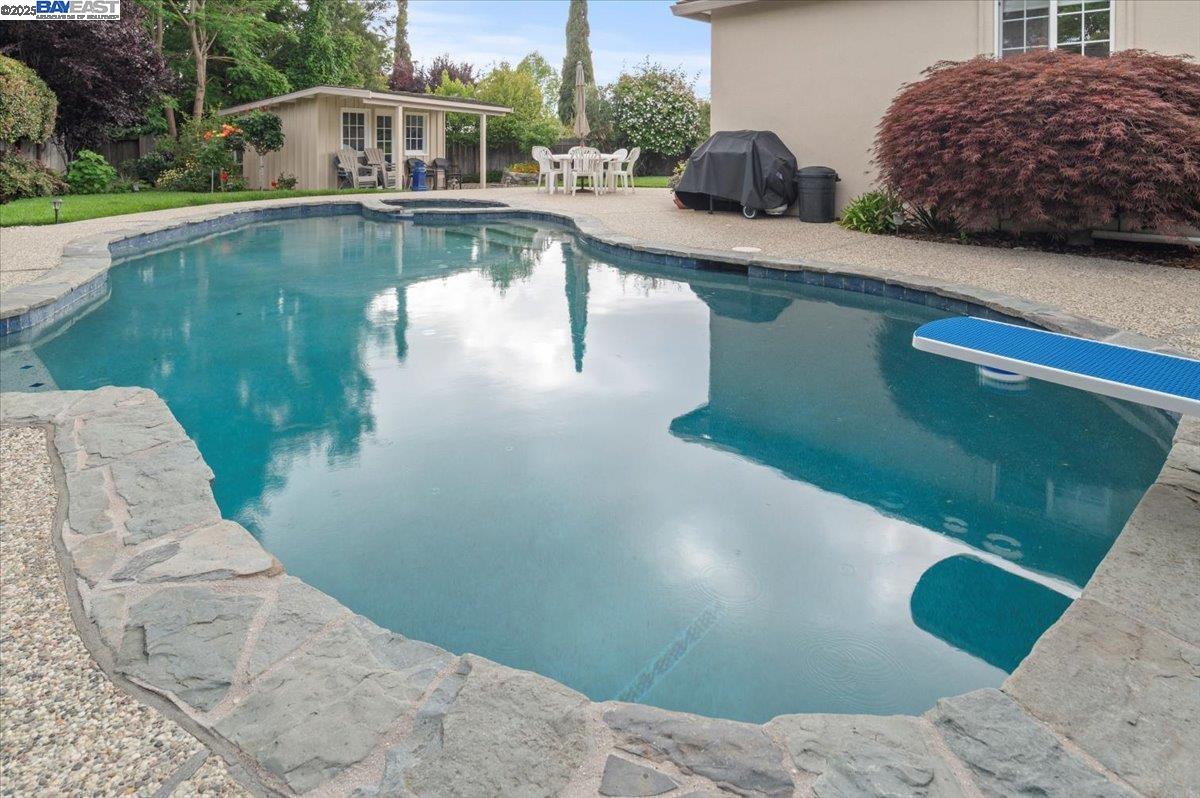 Detail Gallery Image 44 of 60 For 4255 Circle Ave, Castro Valley,  CA 94546 - 3 Beds | 2 Baths