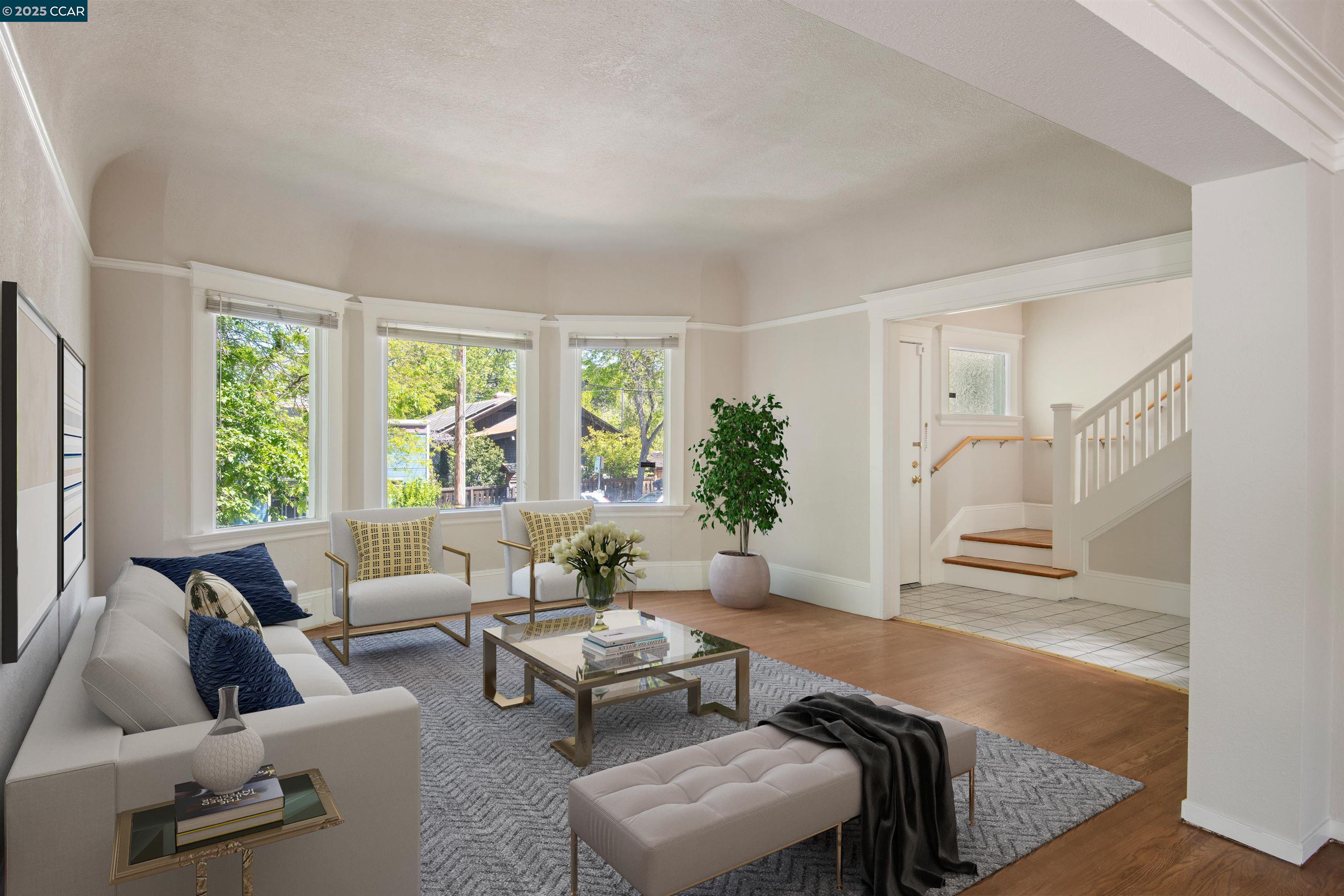 Detail Gallery Image 2 of 26 For 1740 Cedar St, Berkeley,  CA 94703 - 3 Beds | 1/1 Baths