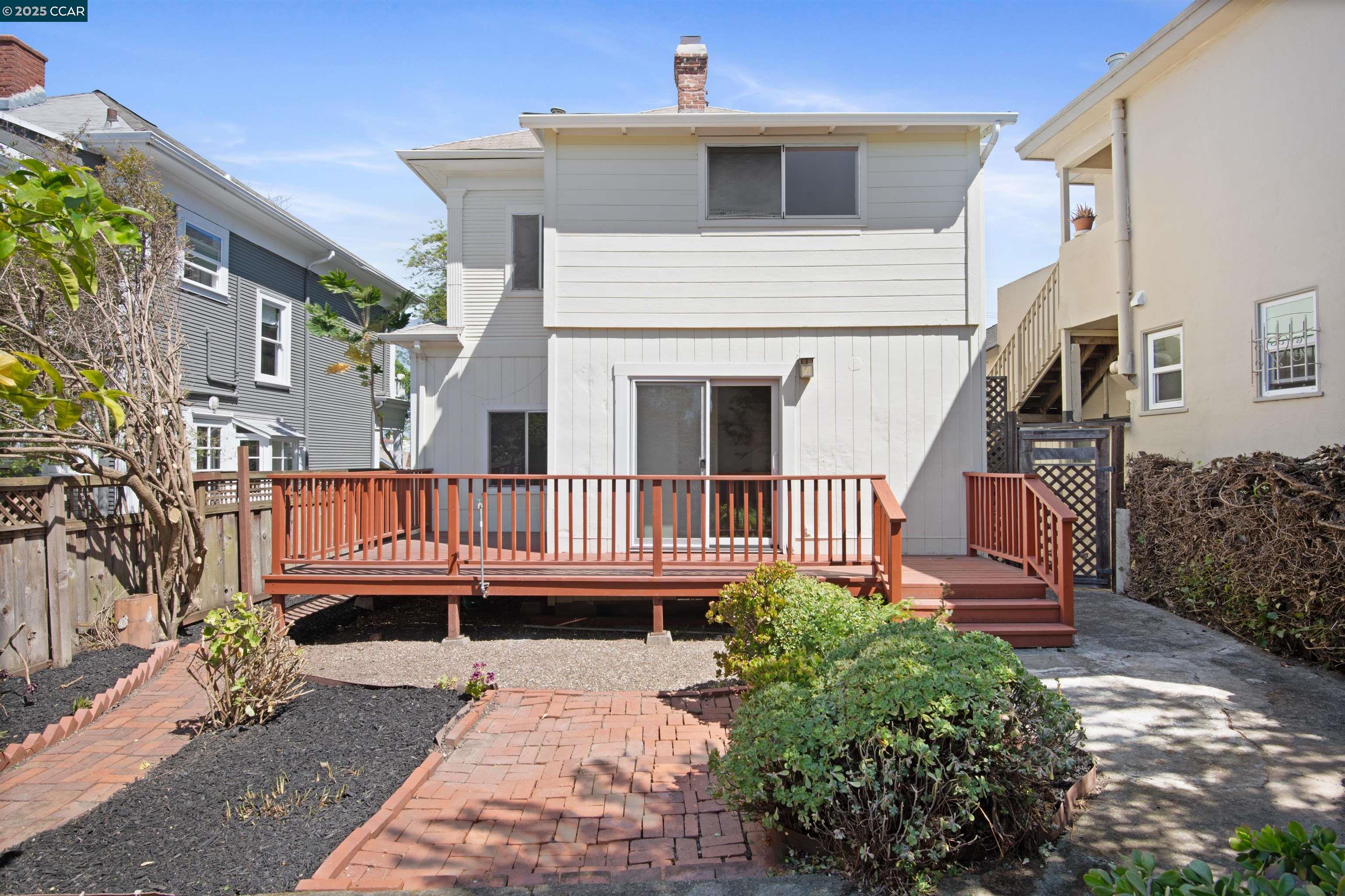 Detail Gallery Image 22 of 26 For 1740 Cedar St, Berkeley,  CA 94703 - 3 Beds | 1/1 Baths