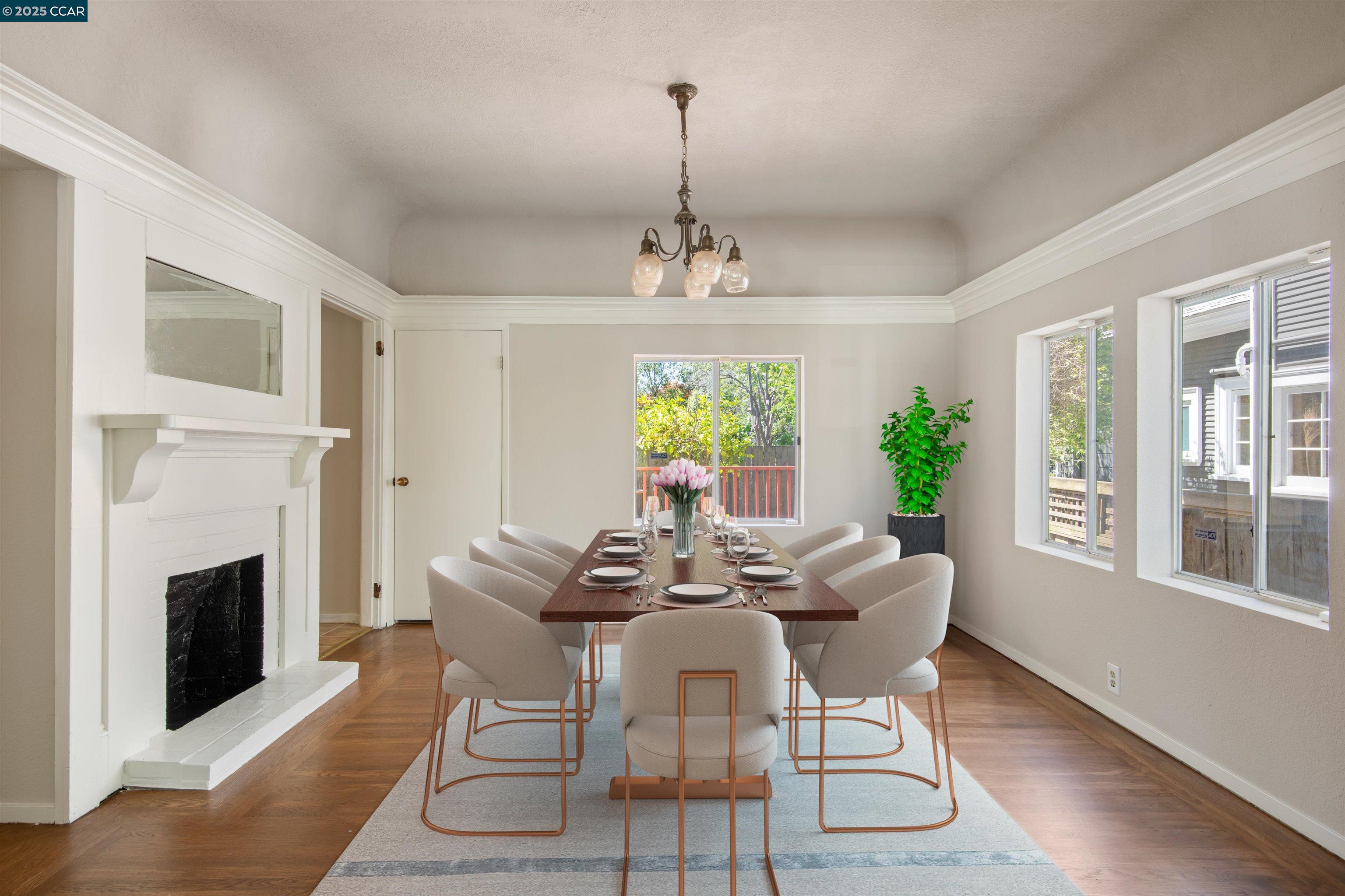 Detail Gallery Image 6 of 26 For 1740 Cedar St, Berkeley,  CA 94703 - 3 Beds | 1/1 Baths