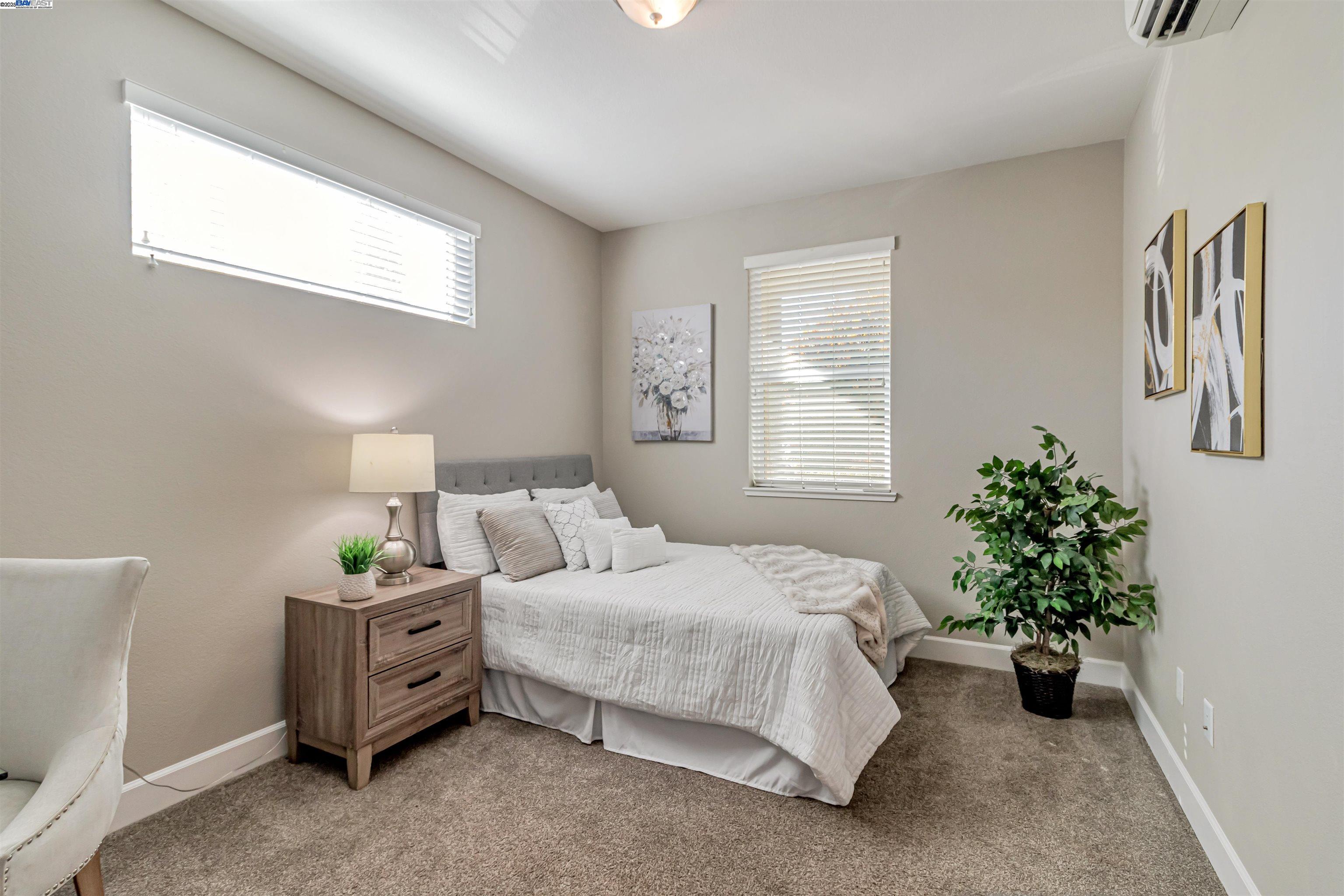 Detail Gallery Image 19 of 38 For 325 Charles Morris Ter, Sunnyvale,  CA 94085 - 3 Beds | 2/1 Baths