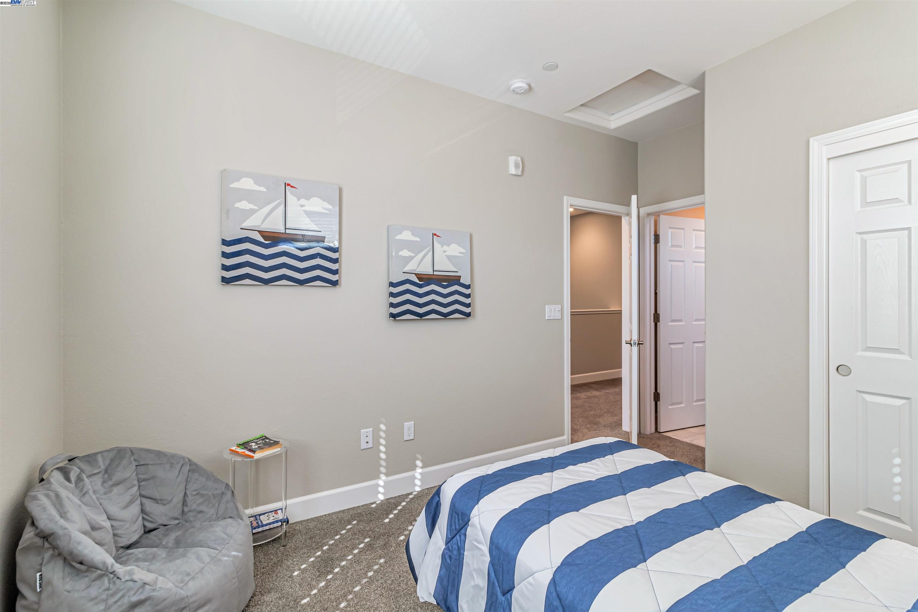 Detail Gallery Image 25 of 38 For 325 Charles Morris Ter, Sunnyvale,  CA 94085 - 3 Beds | 2/1 Baths