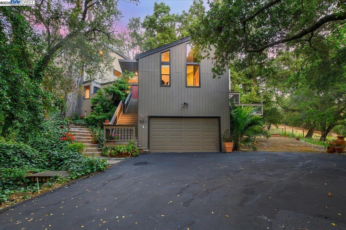 Detail Gallery Image 2 of 60 For 391 Oak Ln, Pleasanton,  CA 94566 - 4 Beds | 3 Baths
