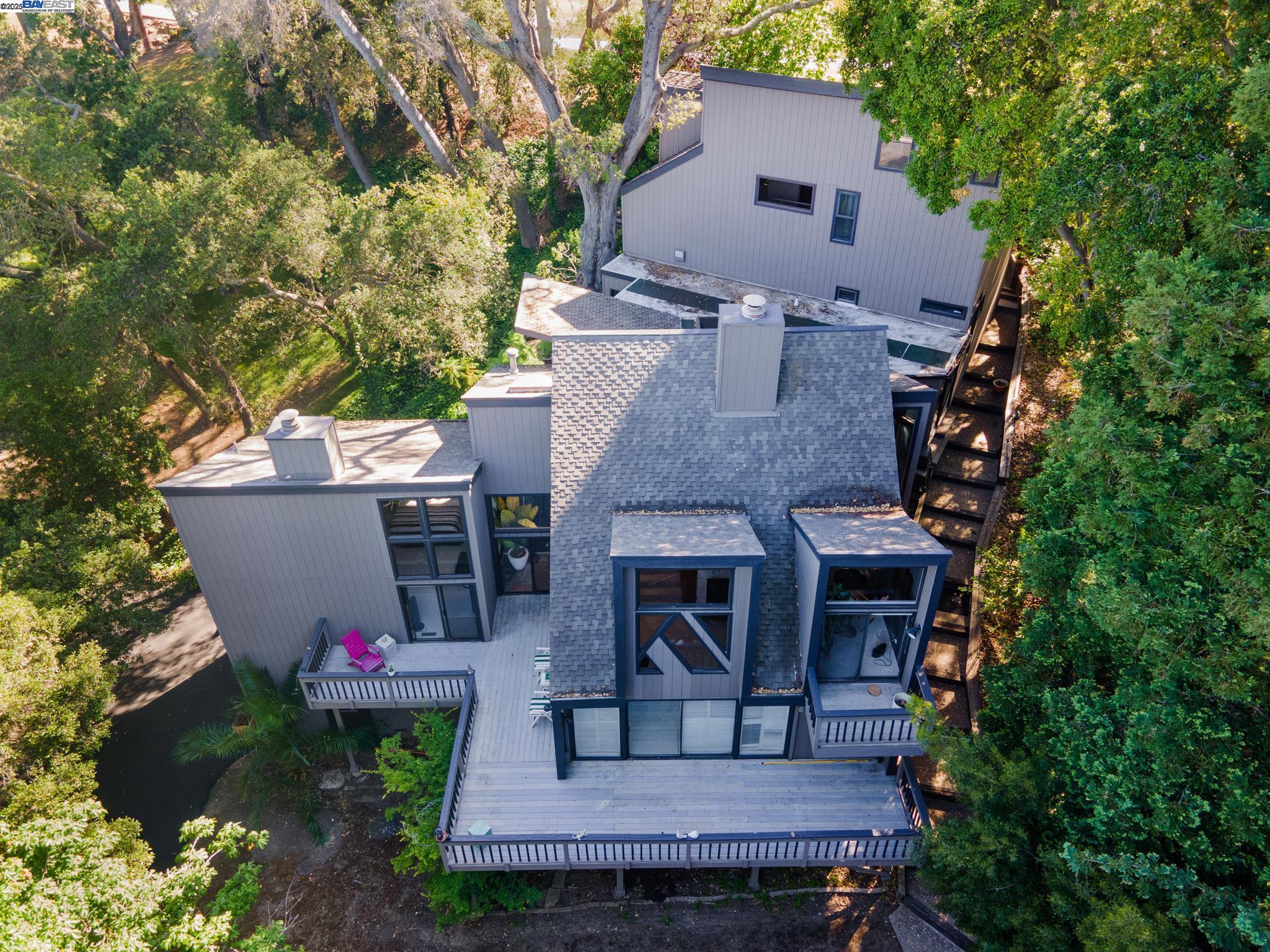 Detail Gallery Image 3 of 60 For 391 Oak Ln, Pleasanton,  CA 94566 - 4 Beds | 3 Baths