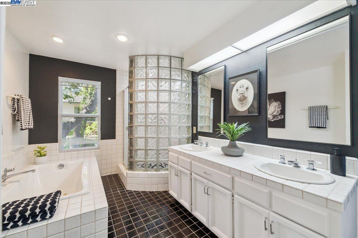 Detail Gallery Image 49 of 60 For 391 Oak Ln, Pleasanton,  CA 94566 - 4 Beds | 3 Baths