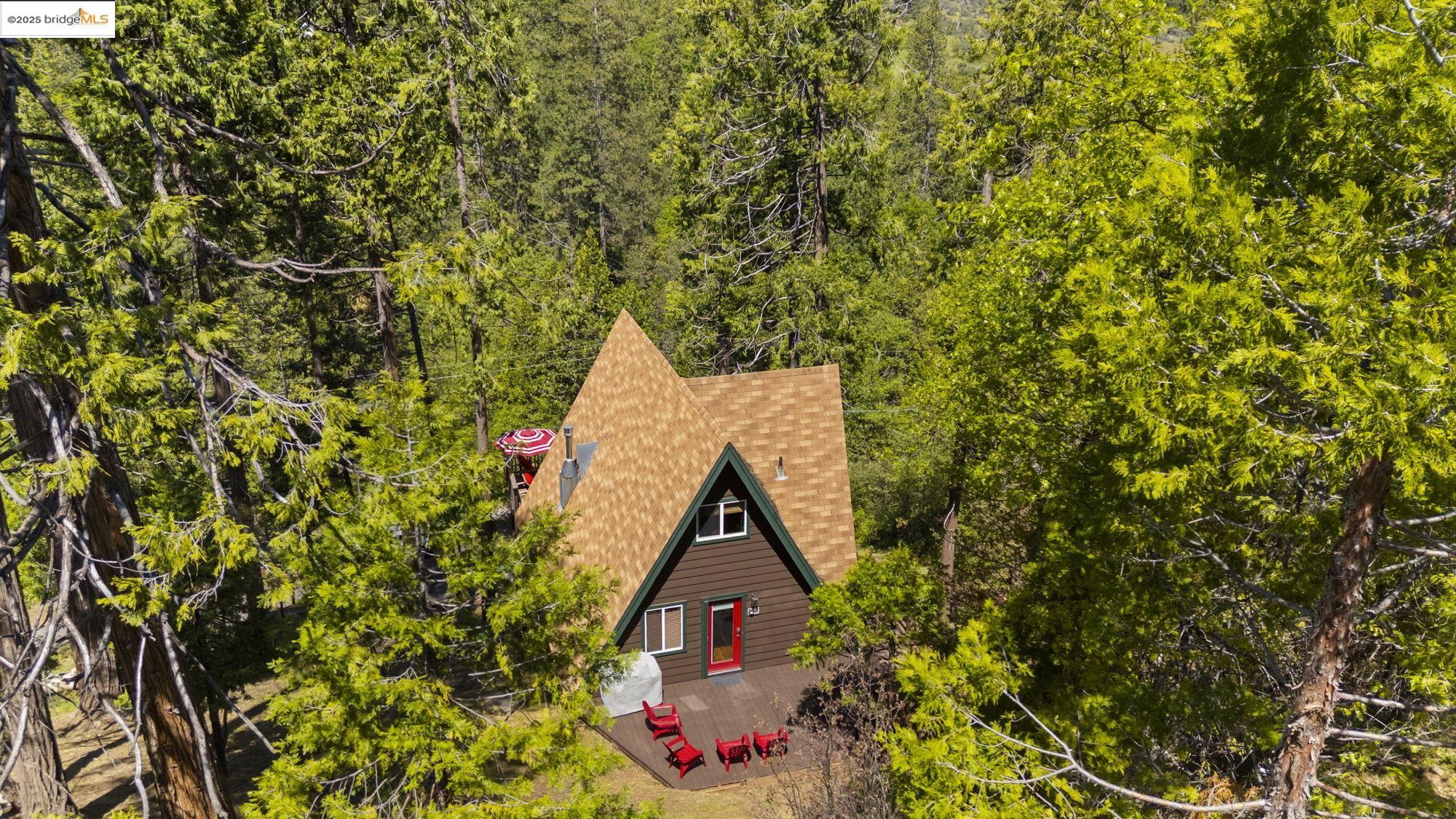 Detail Gallery Image 4 of 30 For 22059 Cedar Springs Rd, Twain Harte,  CA 95383 - 3 Beds | 1/1 Baths