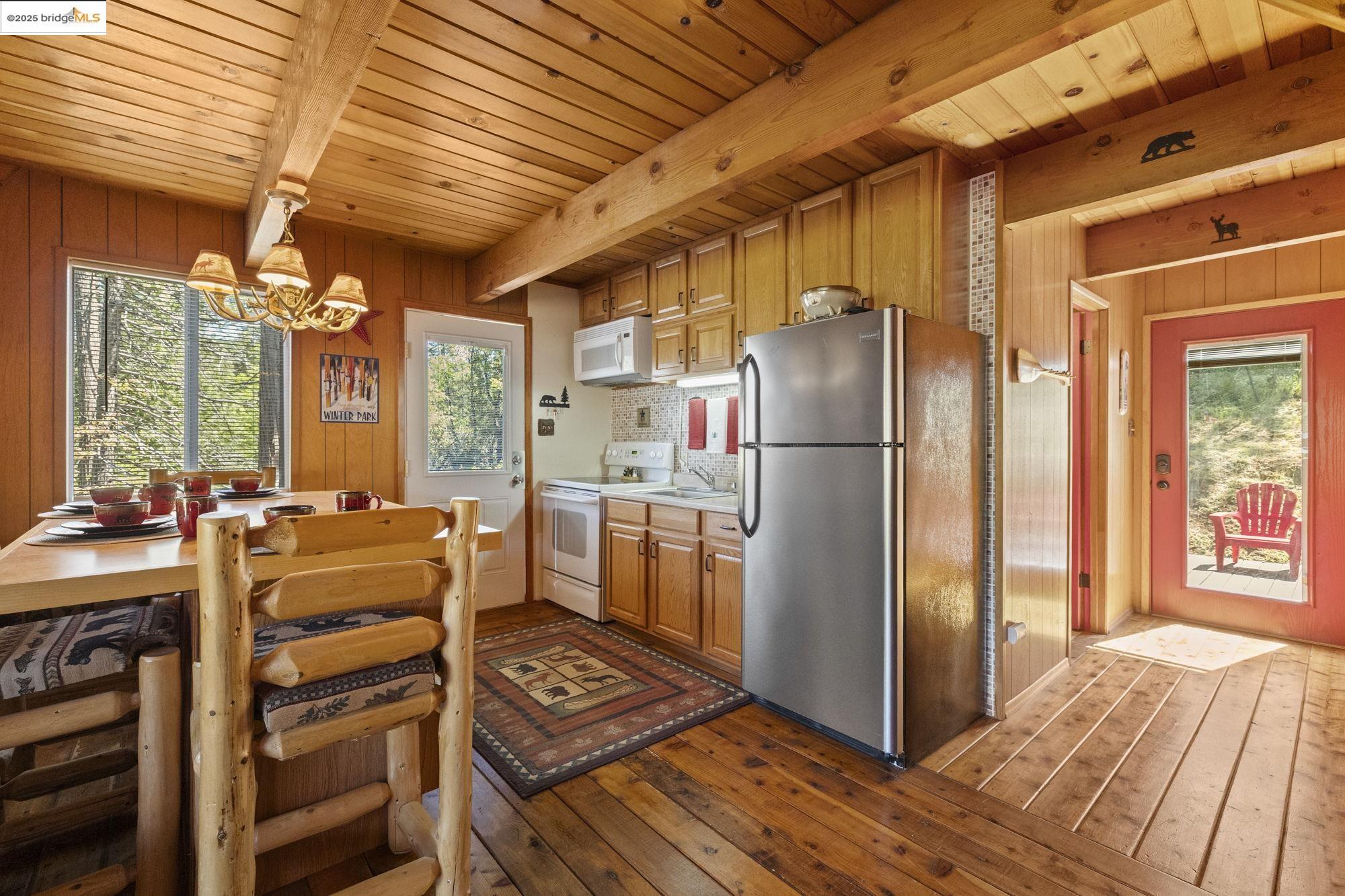 Detail Gallery Image 7 of 30 For 22059 Cedar Springs Rd, Twain Harte,  CA 95383 - 3 Beds | 1/1 Baths