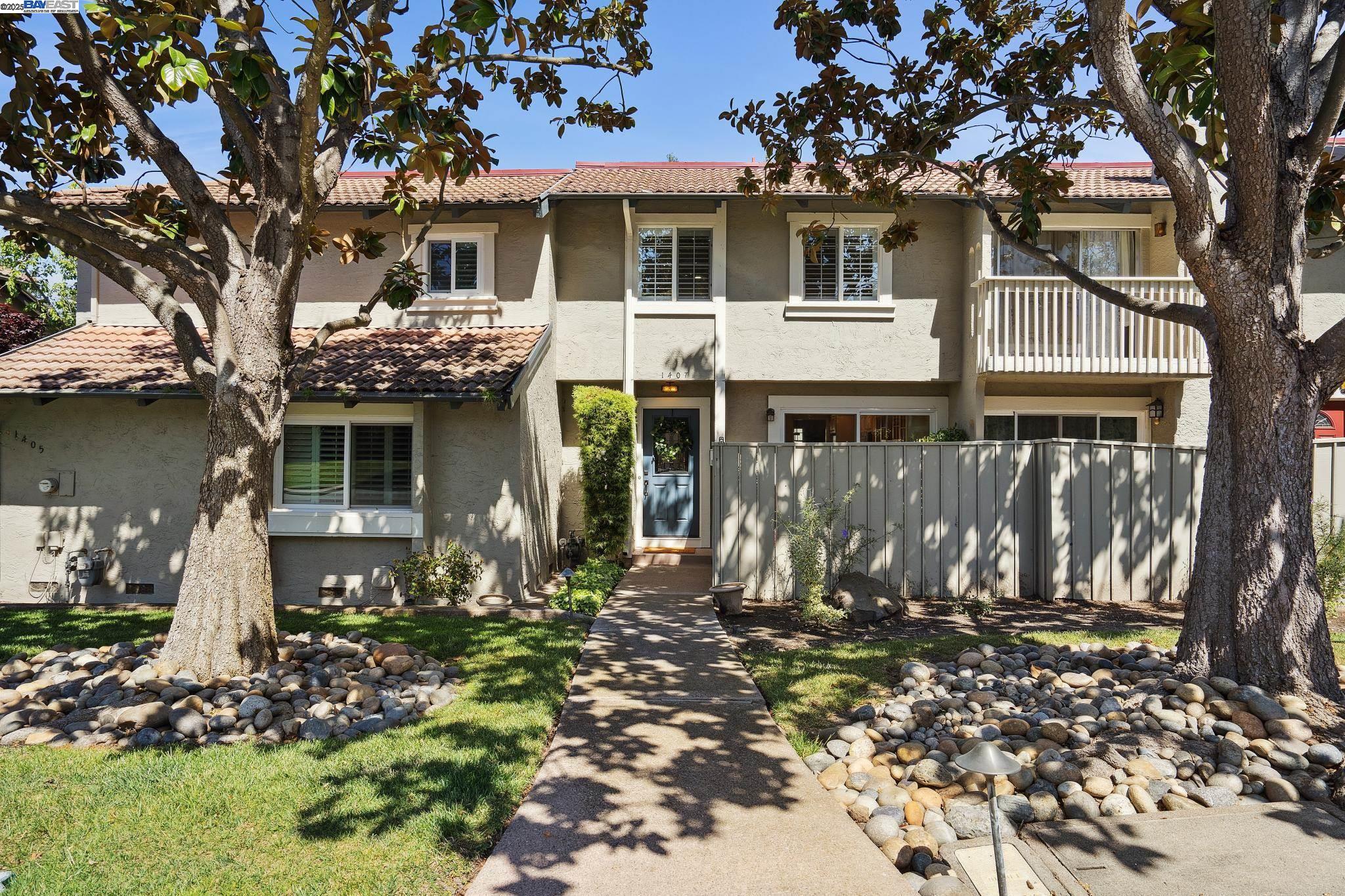 Detail Gallery Image 1 of 31 For 1407 Camino Peral, Moraga,  CA 94556 - 3 Beds | 2/1 Baths