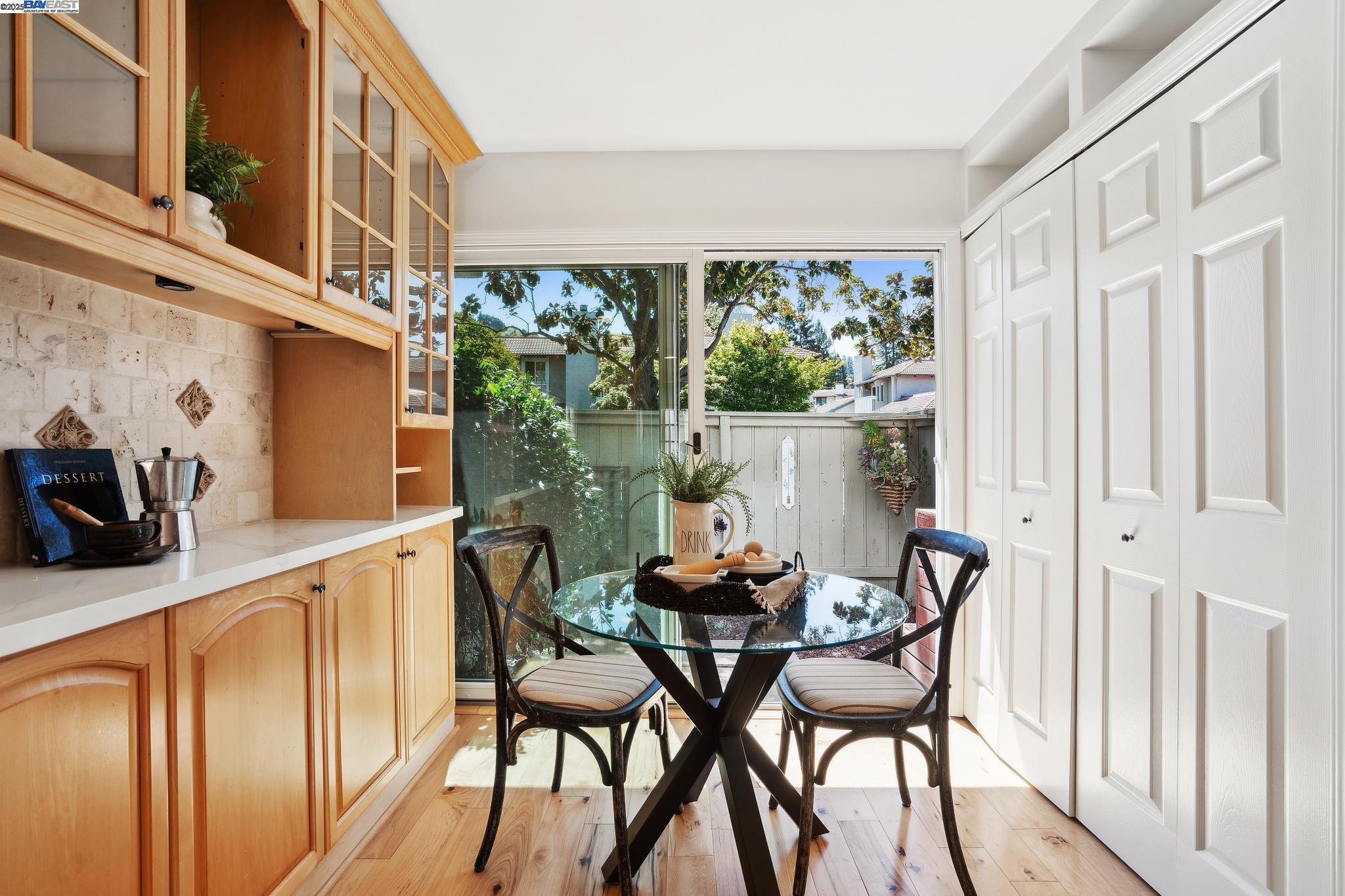Detail Gallery Image 13 of 31 For 1407 Camino Peral, Moraga,  CA 94556 - 3 Beds | 2/1 Baths