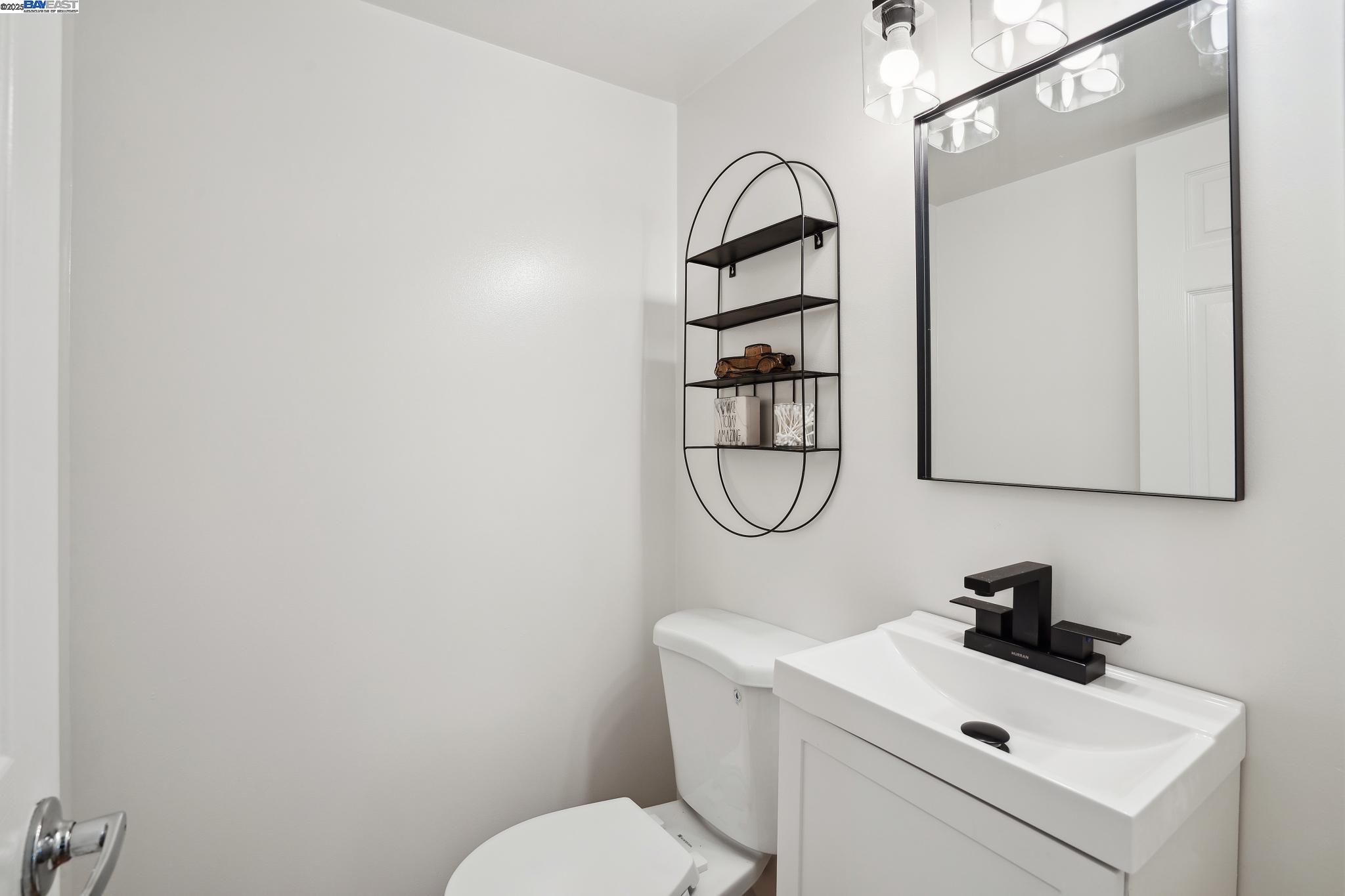 Detail Gallery Image 17 of 31 For 1407 Camino Peral, Moraga,  CA 94556 - 3 Beds | 2/1 Baths