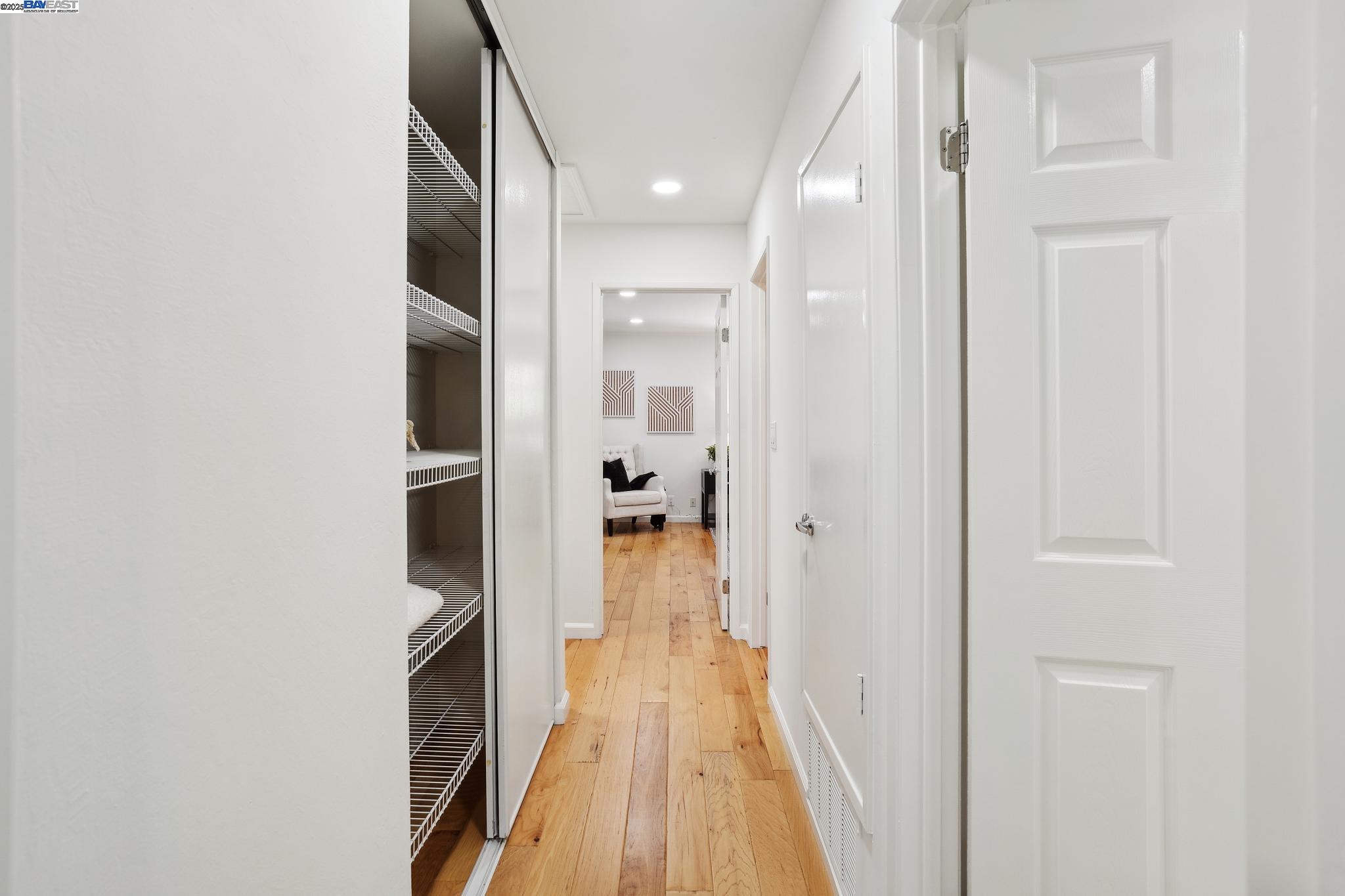 Detail Gallery Image 18 of 31 For 1407 Camino Peral, Moraga,  CA 94556 - 3 Beds | 2/1 Baths