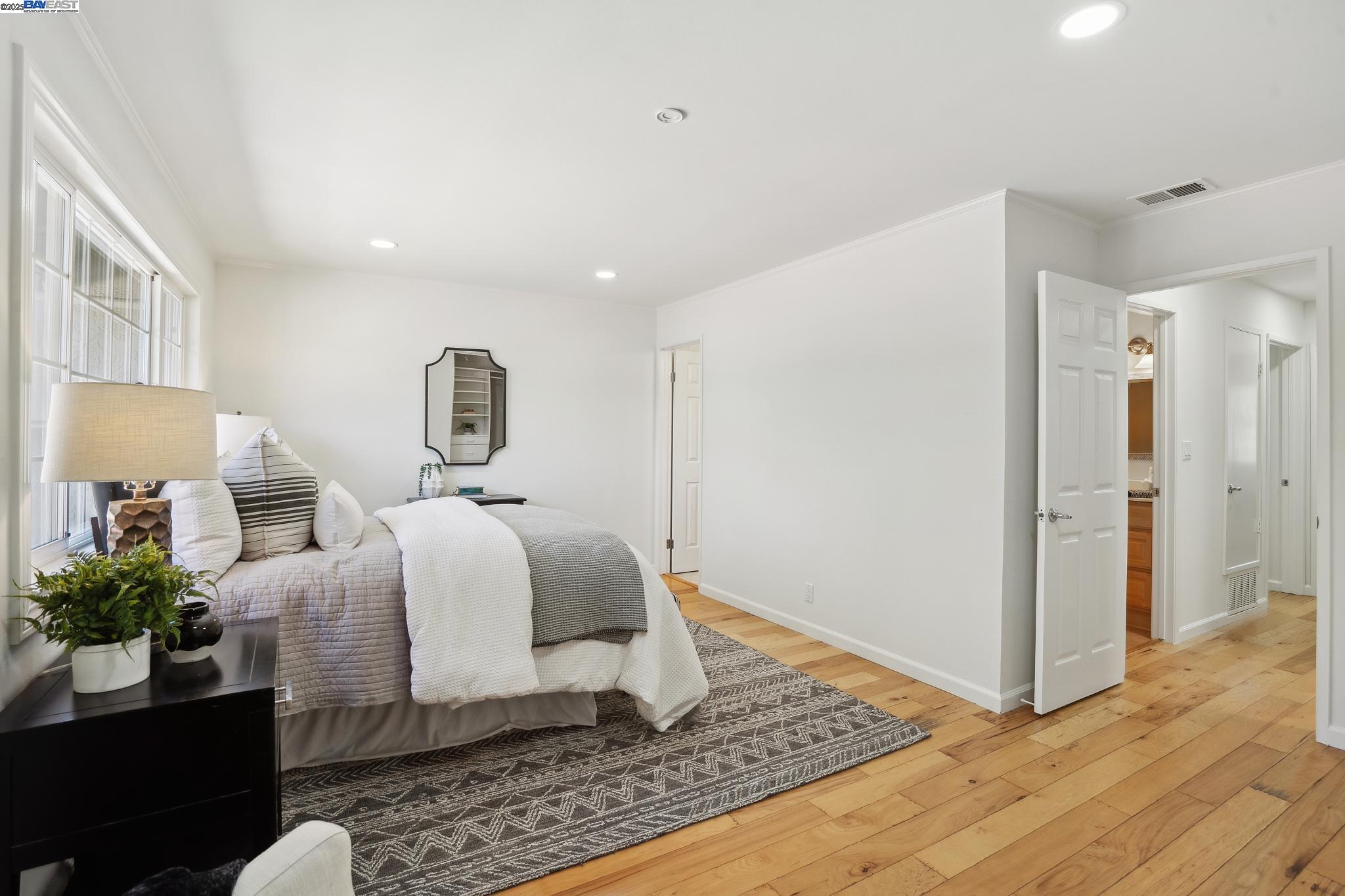 Detail Gallery Image 21 of 31 For 1407 Camino Peral, Moraga,  CA 94556 - 3 Beds | 2/1 Baths