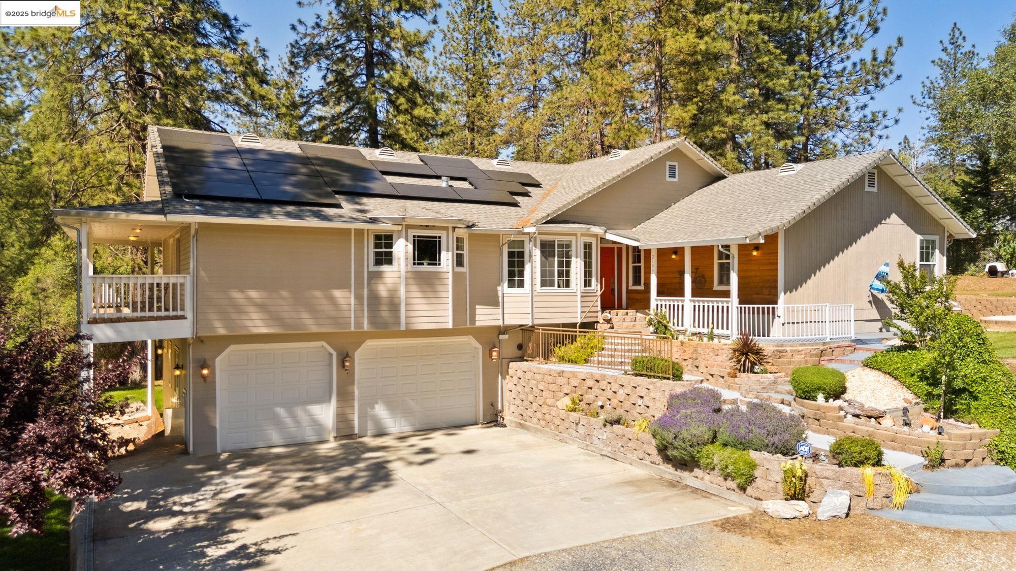 Detail Gallery Image 1 of 40 For 21895 Sawmill Flat Rd, Sonora,  CA 95370 - 4 Beds | 3/1 Baths