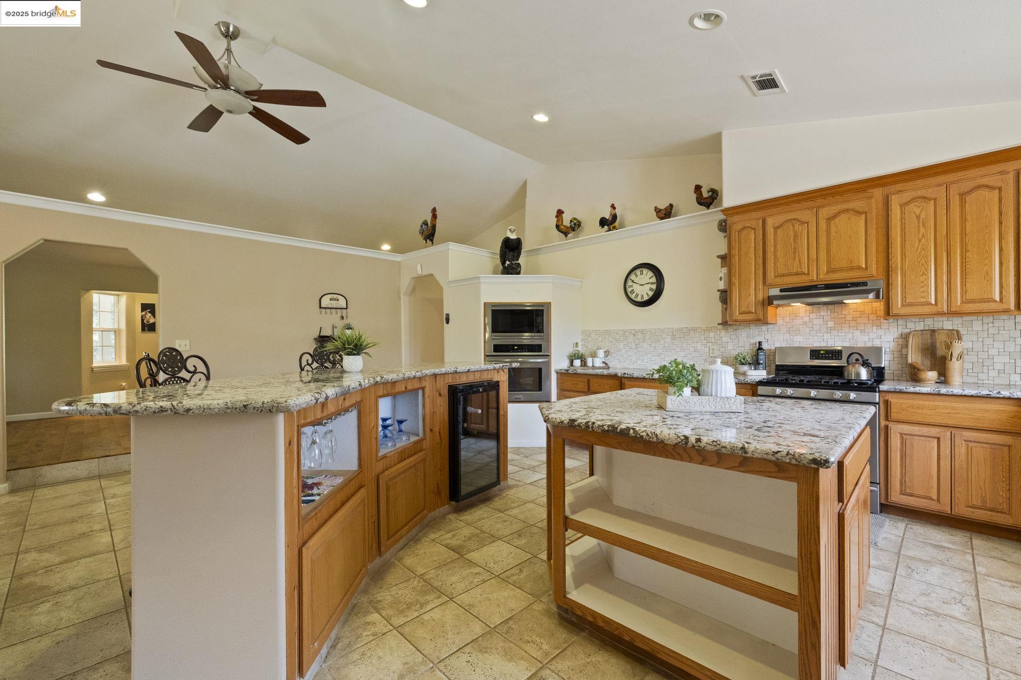 Detail Gallery Image 8 of 40 For 21895 Sawmill Flat Rd, Sonora,  CA 95370 - 4 Beds | 3/1 Baths