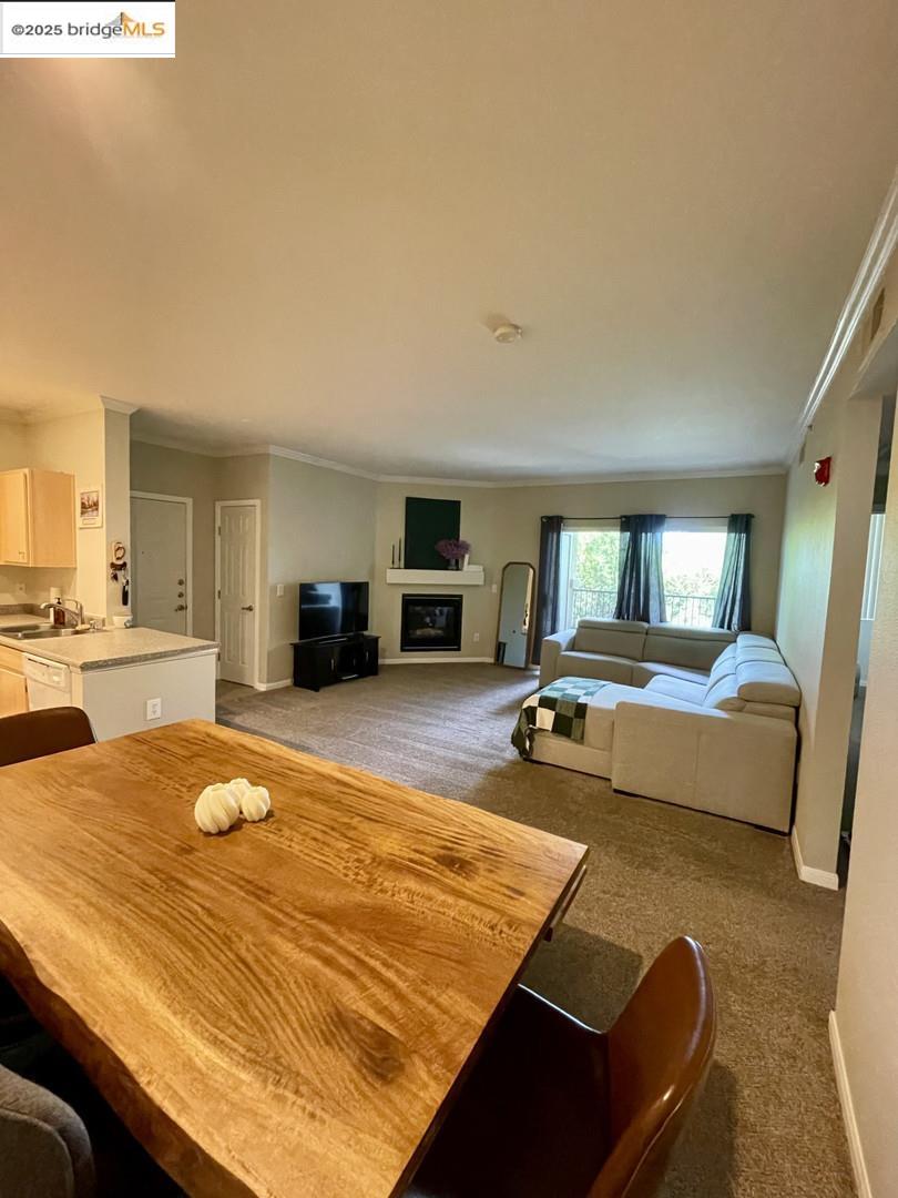 Detail Gallery Image 6 of 22 For 701 Gibson Dr #828,  Roseville,  CA 95678 - 2 Beds | 2 Baths