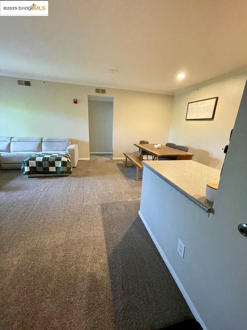 Detail Gallery Image 7 of 22 For 701 Gibson Dr #828,  Roseville,  CA 95678 - 2 Beds | 2 Baths