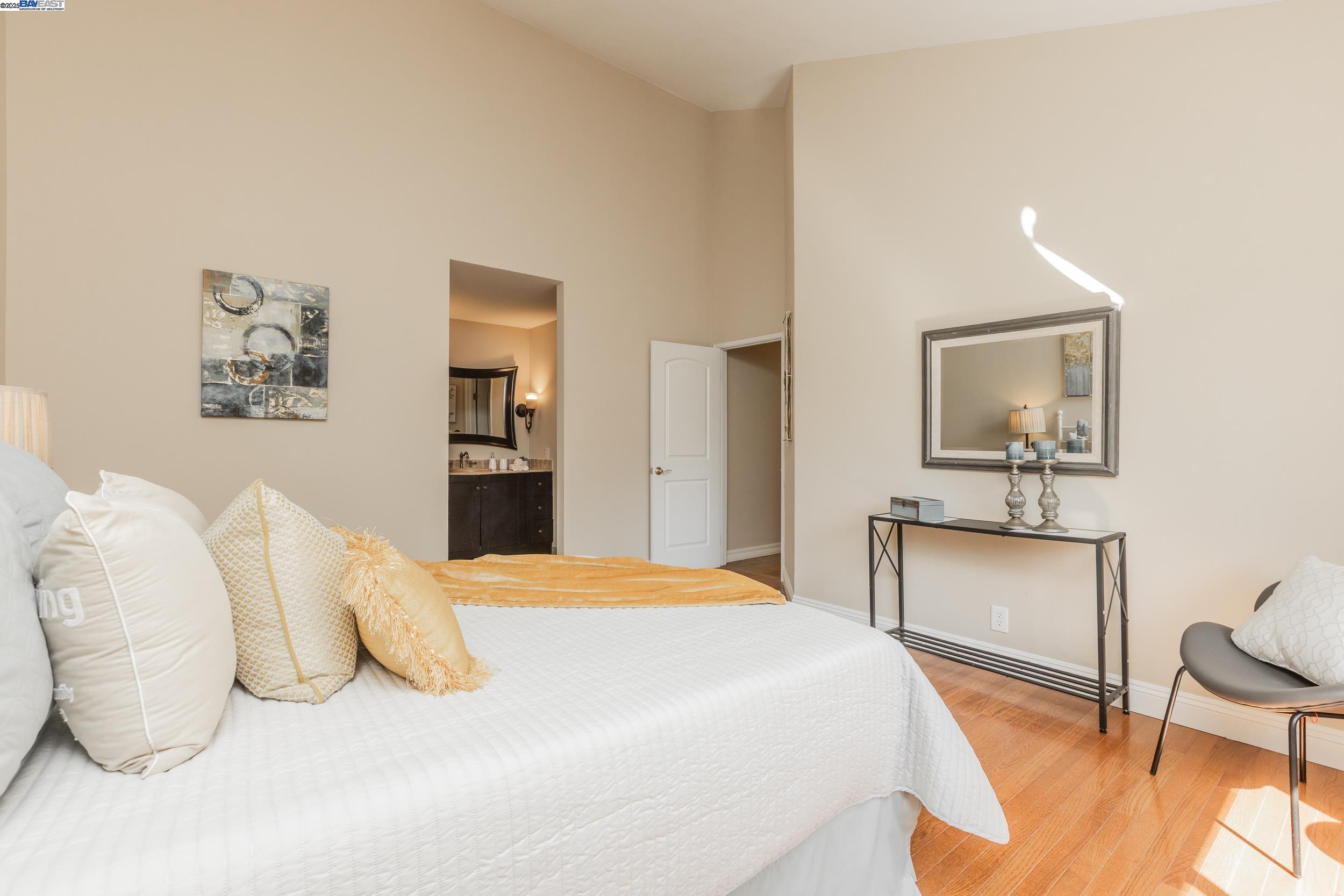 Detail Gallery Image 11 of 42 For 960 Arikara Dr, Fremont,  CA 94539 - 4 Beds | 4 Baths