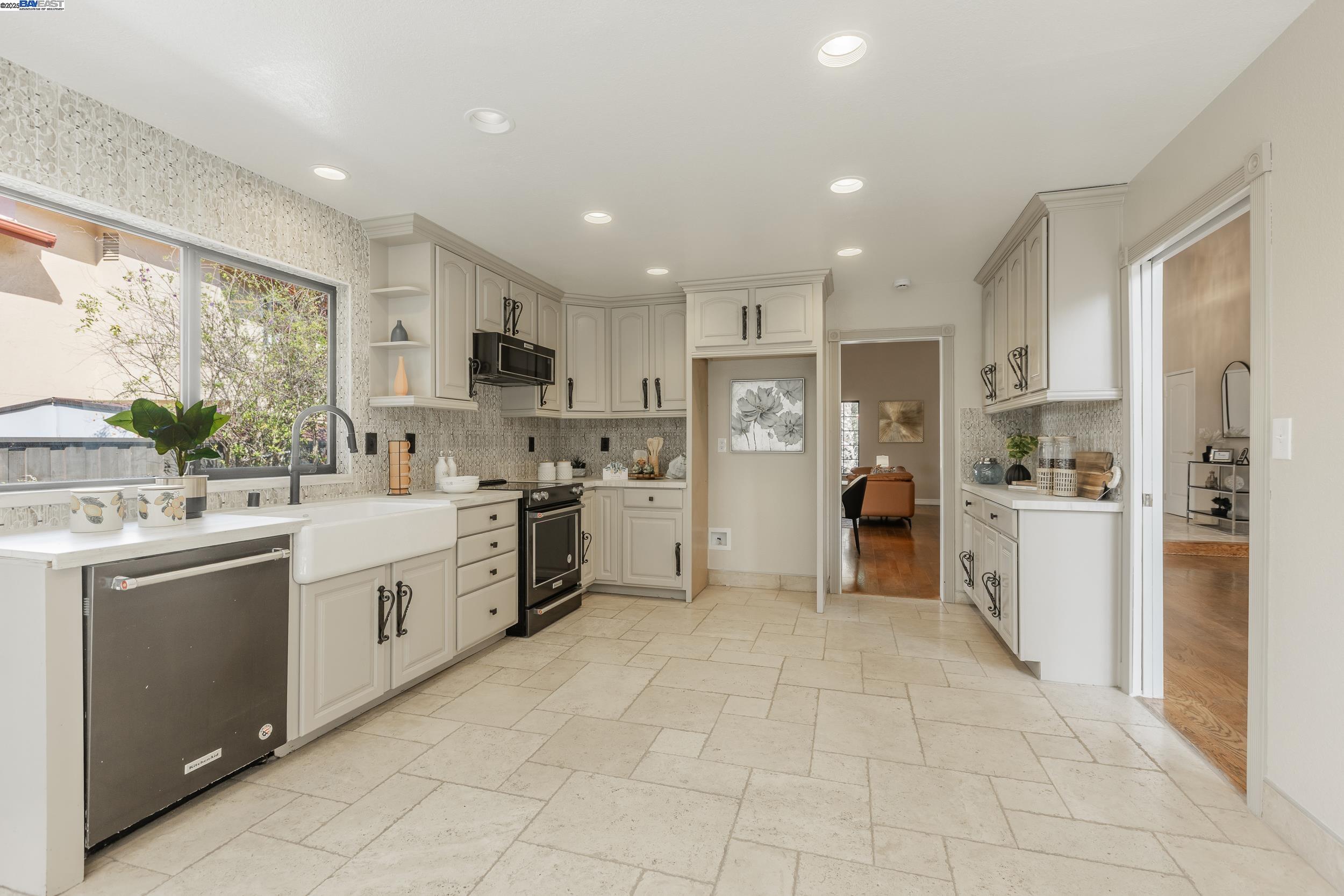 Detail Gallery Image 16 of 42 For 960 Arikara Dr, Fremont,  CA 94539 - 4 Beds | 4 Baths