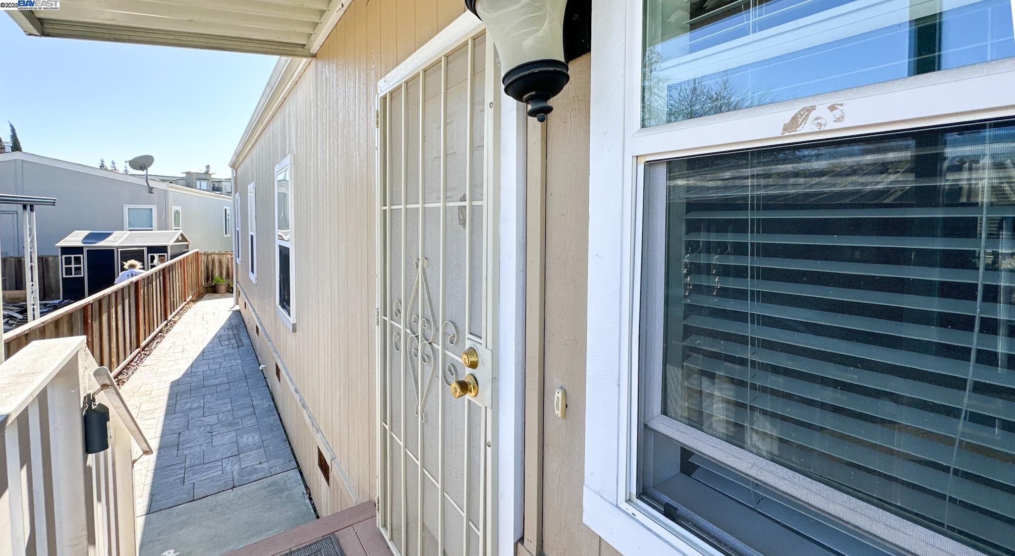 Detail Gallery Image 11 of 11 For 460 Pinefield #460,  San Jose,  CA 95134 - 3 Beds | 2 Baths
