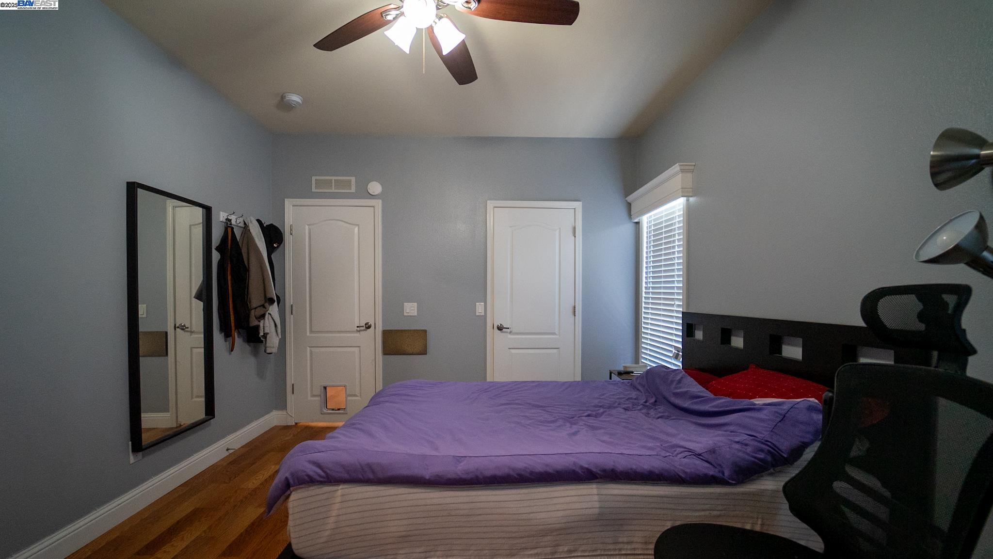 Detail Gallery Image 5 of 11 For 460 Pinefield #460,  San Jose,  CA 95134 - 3 Beds | 2 Baths