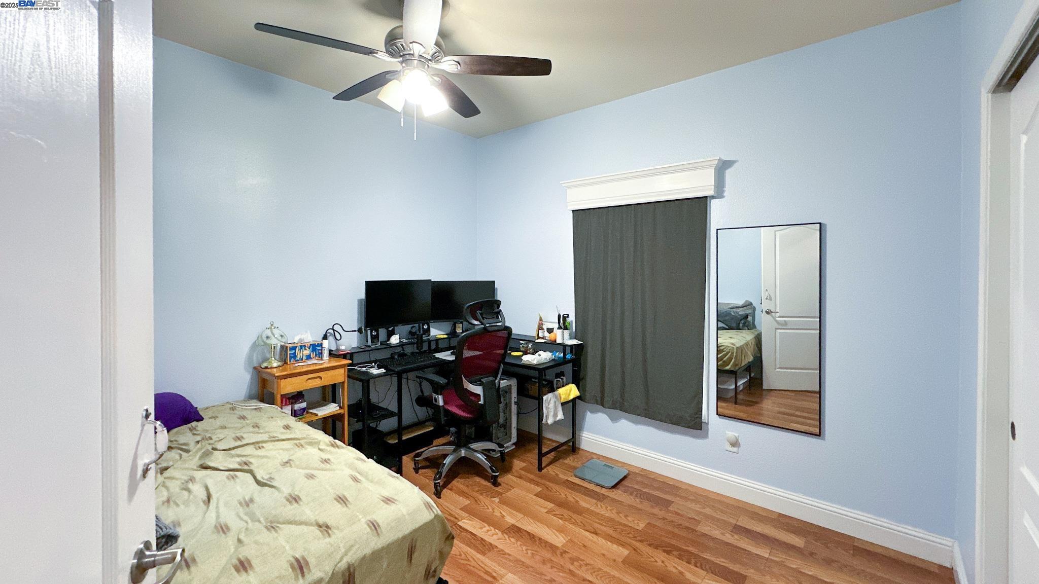 Detail Gallery Image 7 of 11 For 460 Pinefield #460,  San Jose,  CA 95134 - 3 Beds | 2 Baths
