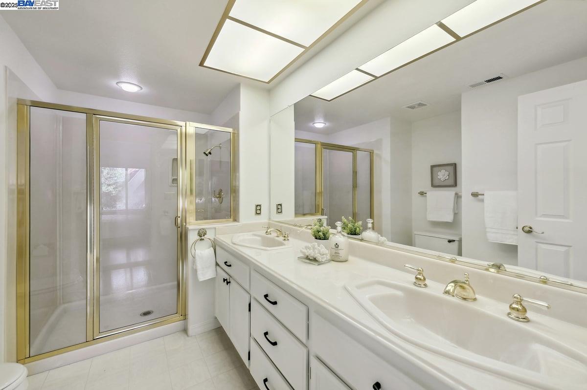 Detail Gallery Image 16 of 26 For 909 Cloverberry Way, San Ramon,  CA 94582 - 3 Beds | 2/1 Baths
