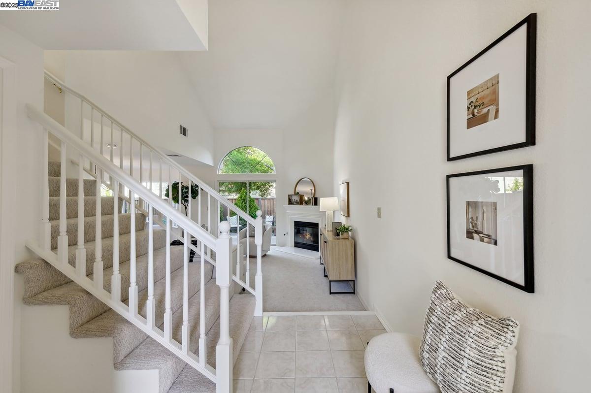 Detail Gallery Image 3 of 26 For 909 Cloverberry Way, San Ramon,  CA 94582 - 3 Beds | 2/1 Baths