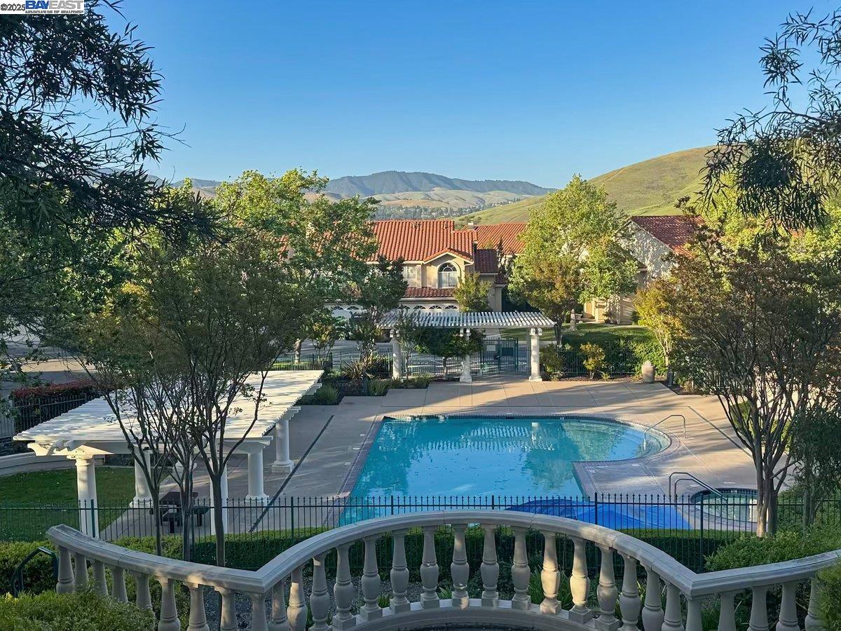 Detail Gallery Image 26 of 26 For 909 Cloverberry Way, San Ramon,  CA 94582 - 3 Beds | 2/1 Baths