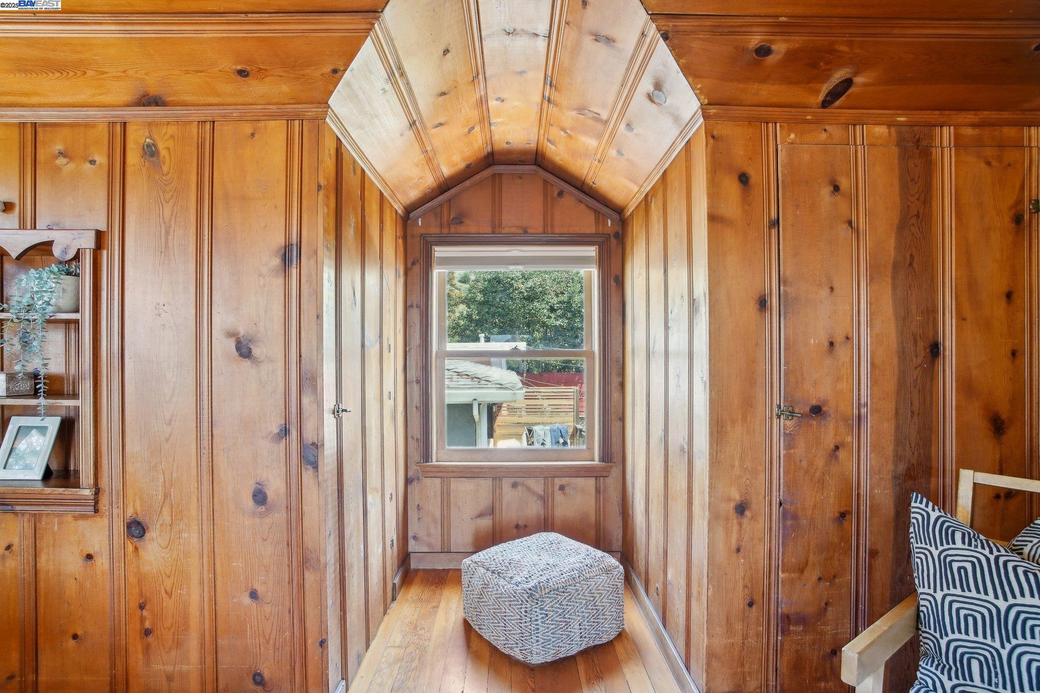 Detail Gallery Image 25 of 59 For 400 Paloma Ave, Pacifica,  CA 94044 - 3 Beds | 1/1 Baths