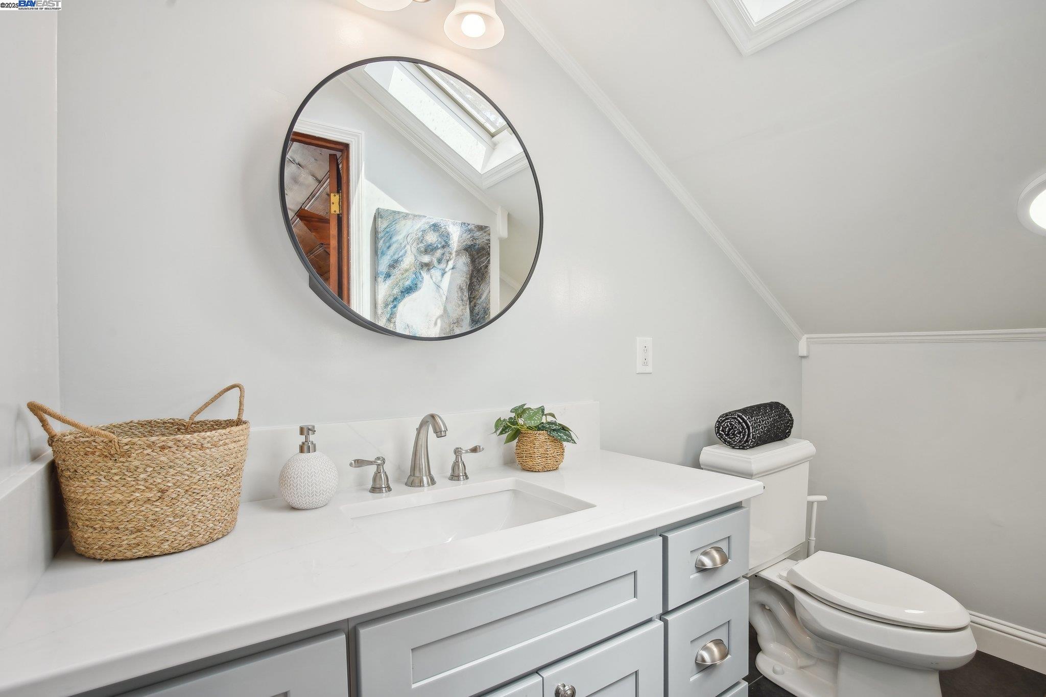 Detail Gallery Image 26 of 59 For 400 Paloma Ave, Pacifica,  CA 94044 - 3 Beds | 1/1 Baths