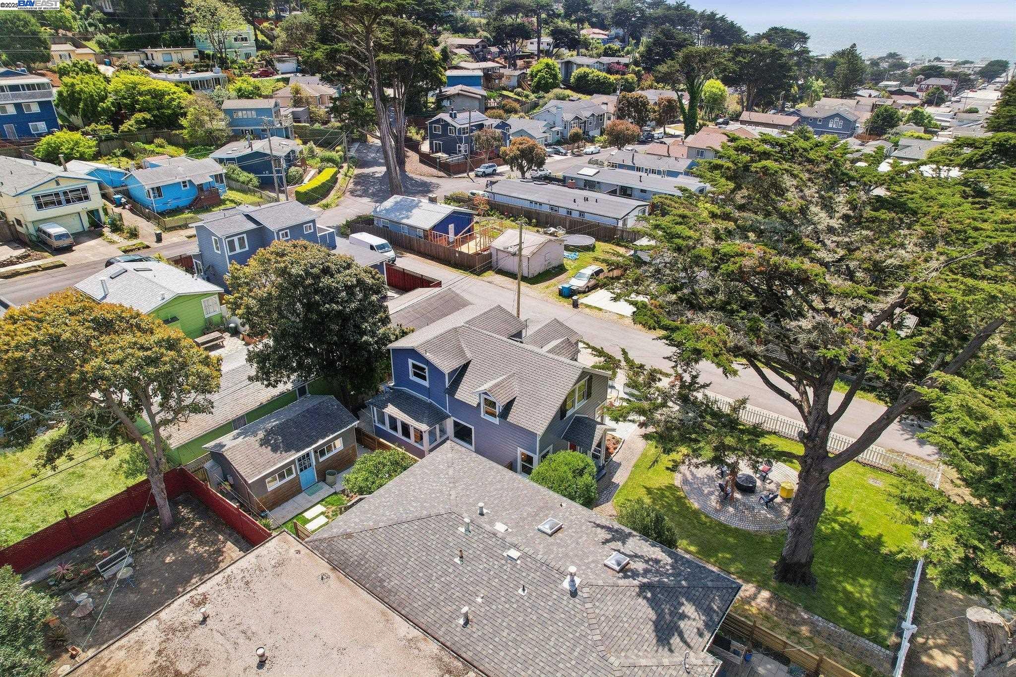 Detail Gallery Image 41 of 59 For 400 Paloma Ave, Pacifica,  CA 94044 - 3 Beds | 1/1 Baths