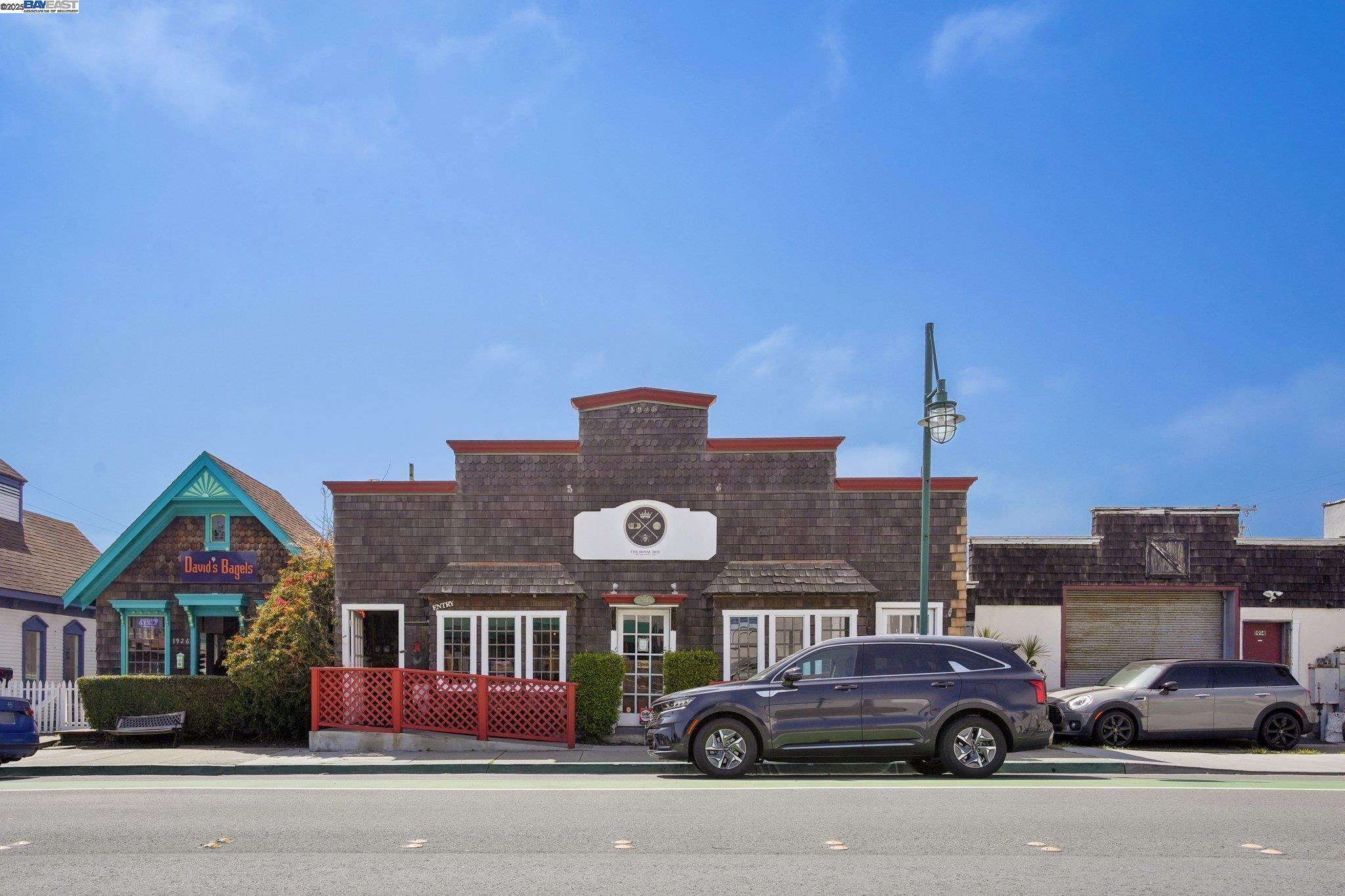Detail Gallery Image 43 of 59 For 400 Paloma Ave, Pacifica,  CA 94044 - 3 Beds | 1/1 Baths