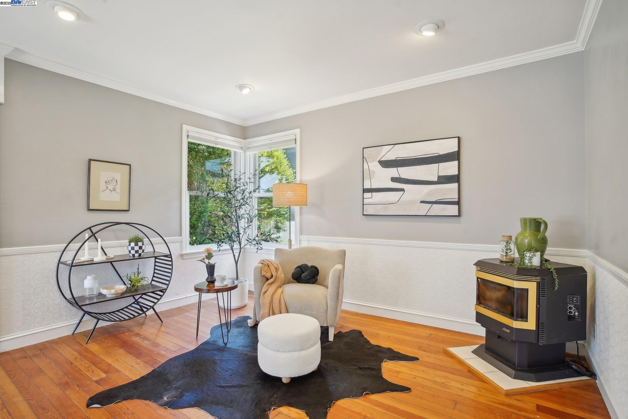 Detail Gallery Image 6 of 59 For 400 Paloma Ave, Pacifica,  CA 94044 - 3 Beds | 1/1 Baths