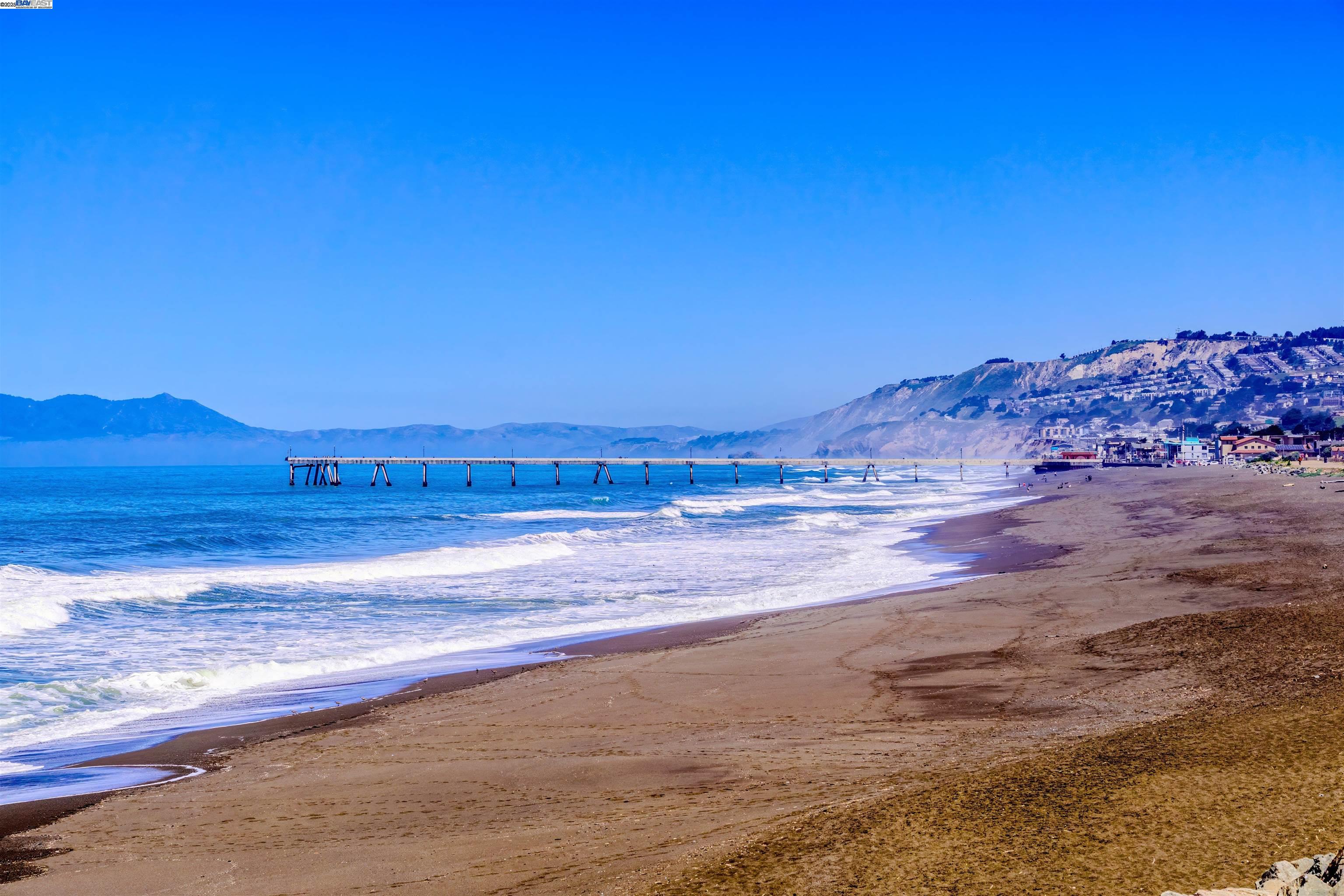 Detail Gallery Image 54 of 59 For 400 Paloma Ave, Pacifica,  CA 94044 - 3 Beds | 1/1 Baths