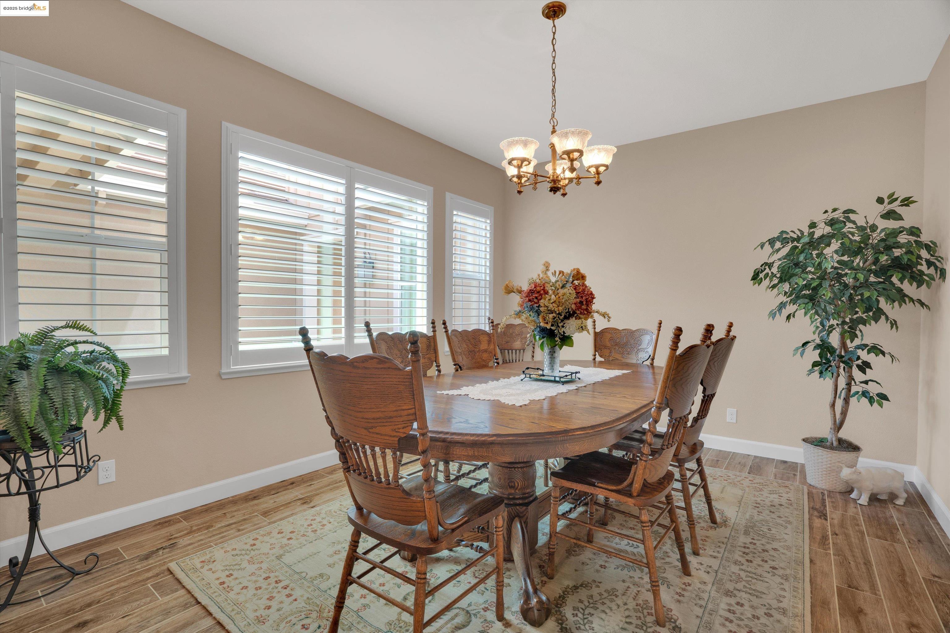 Detail Gallery Image 16 of 44 For 543 Belmont Ct, Brentwood,  CA 94513 - 4 Beds | 2/1 Baths