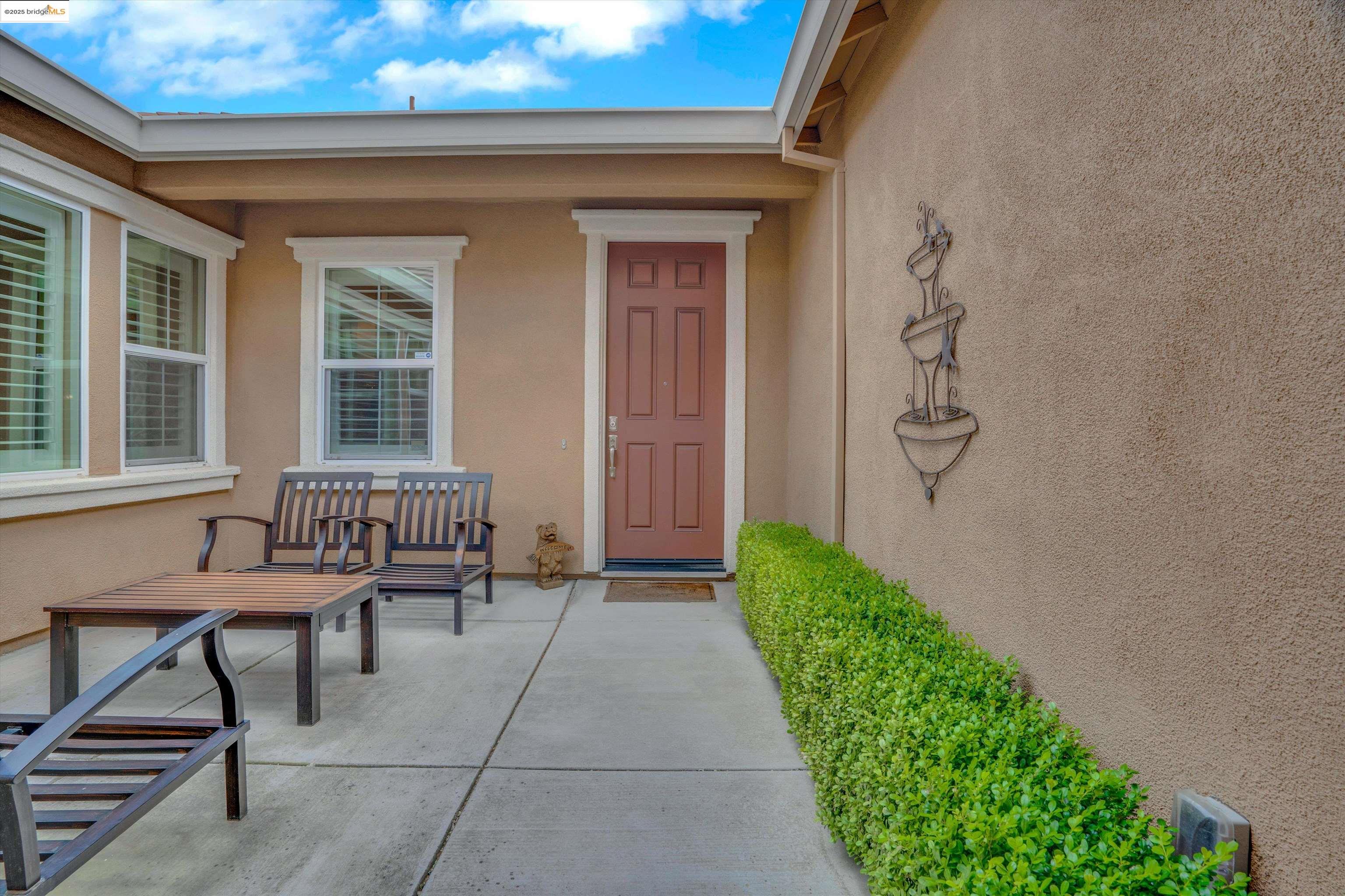 Detail Gallery Image 4 of 44 For 543 Belmont Ct, Brentwood,  CA 94513 - 4 Beds | 2/1 Baths