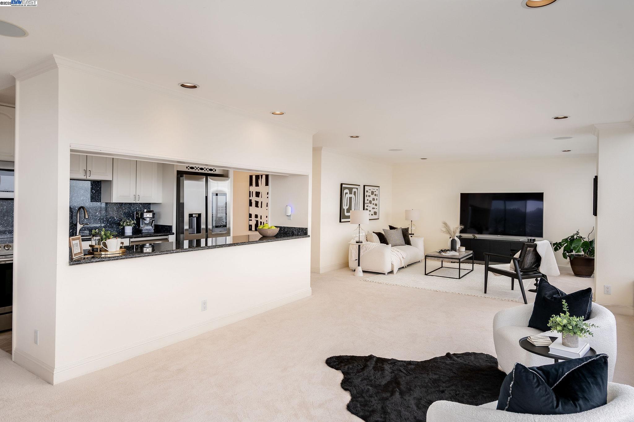 Photo #12: 41097114 Listing: Photo #12
