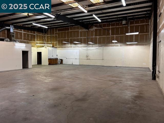 Detail Gallery Image 5 of 7 For 8844 Elder Creek Rd, Sacramento,  CA 95828 - – Beds | – Baths