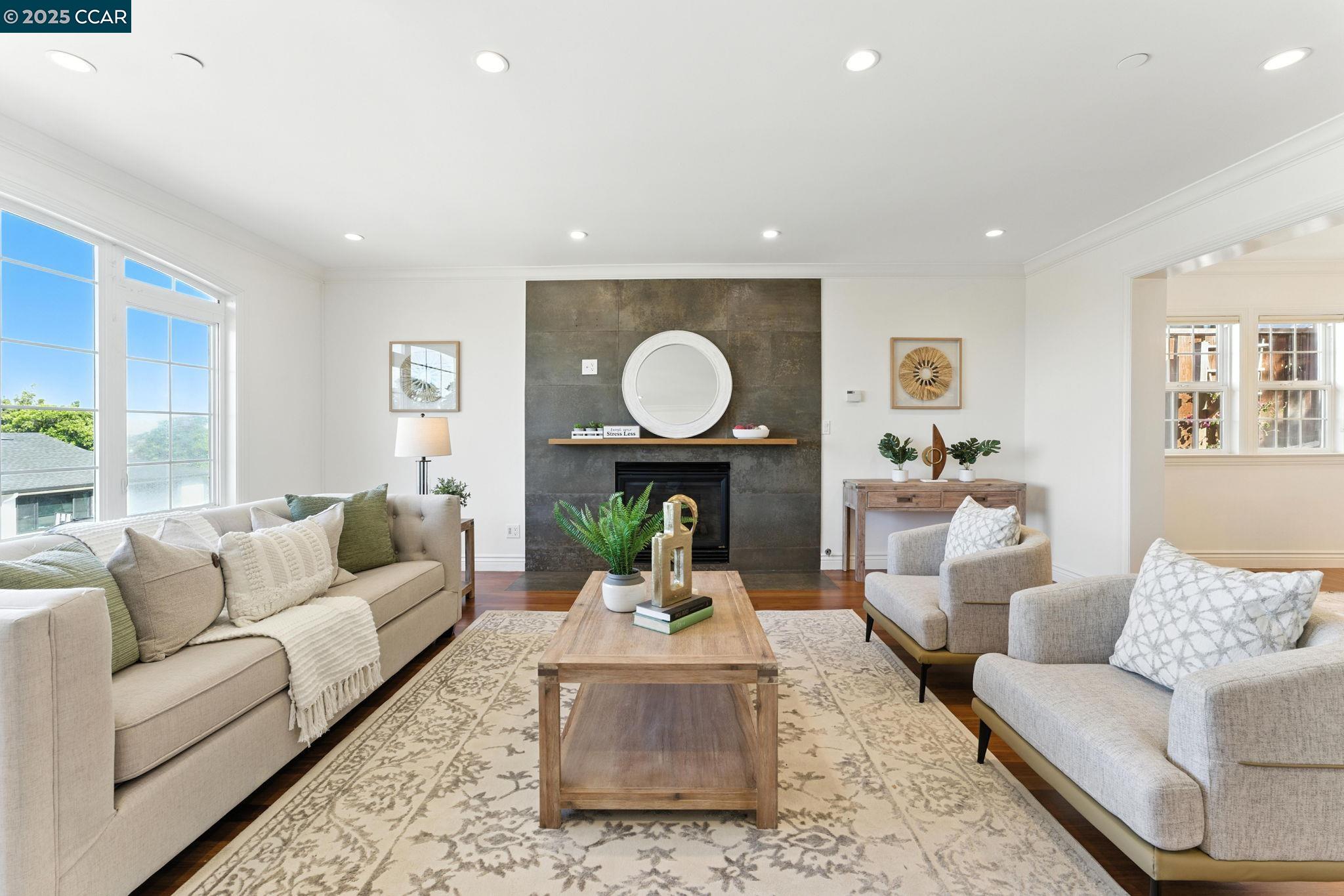 Detail Gallery Image 19 of 60 For 8 Millbrae Cir, Millbrae,  CA 94030 - 4 Beds | 3/1 Baths