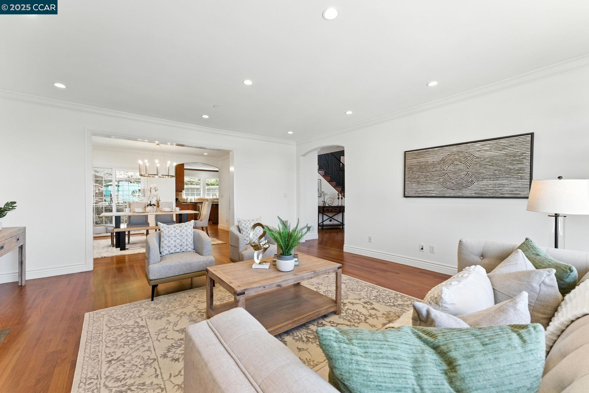 Detail Gallery Image 20 of 60 For 8 Millbrae Cir, Millbrae,  CA 94030 - 4 Beds | 3/1 Baths