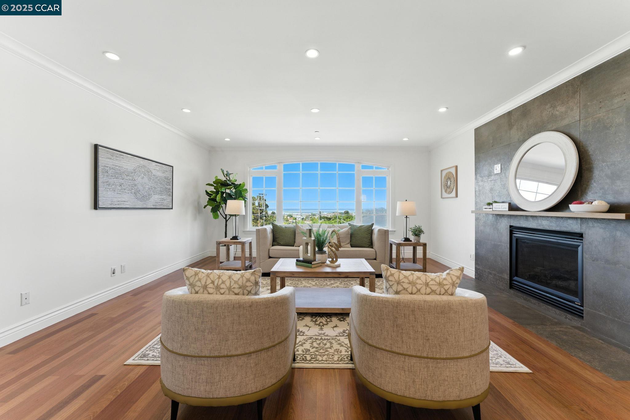 Detail Gallery Image 23 of 60 For 8 Millbrae Cir, Millbrae,  CA 94030 - 4 Beds | 3/1 Baths