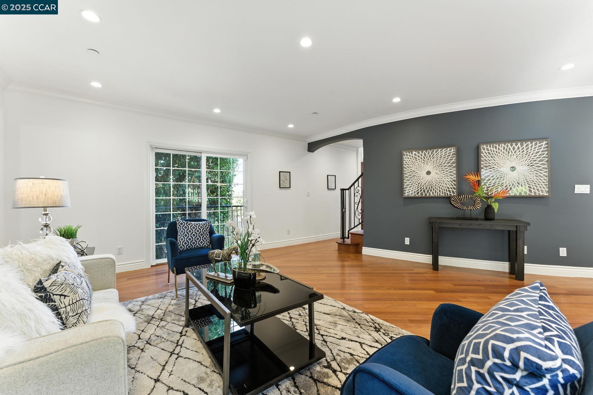 Detail Gallery Image 29 of 60 For 8 Millbrae Cir, Millbrae,  CA 94030 - 4 Beds | 3/1 Baths